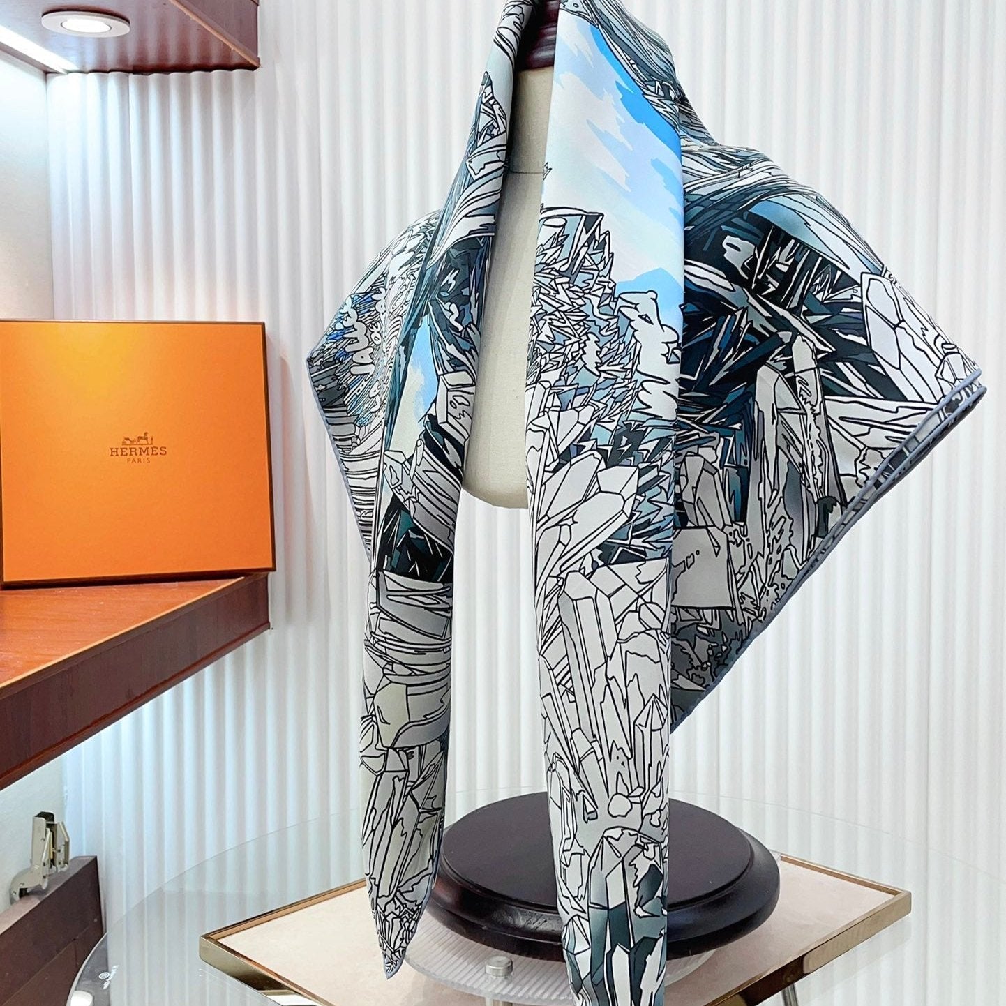 La Vallee De Cristal Scarf 90 CM Colorful Silk Twill 235413