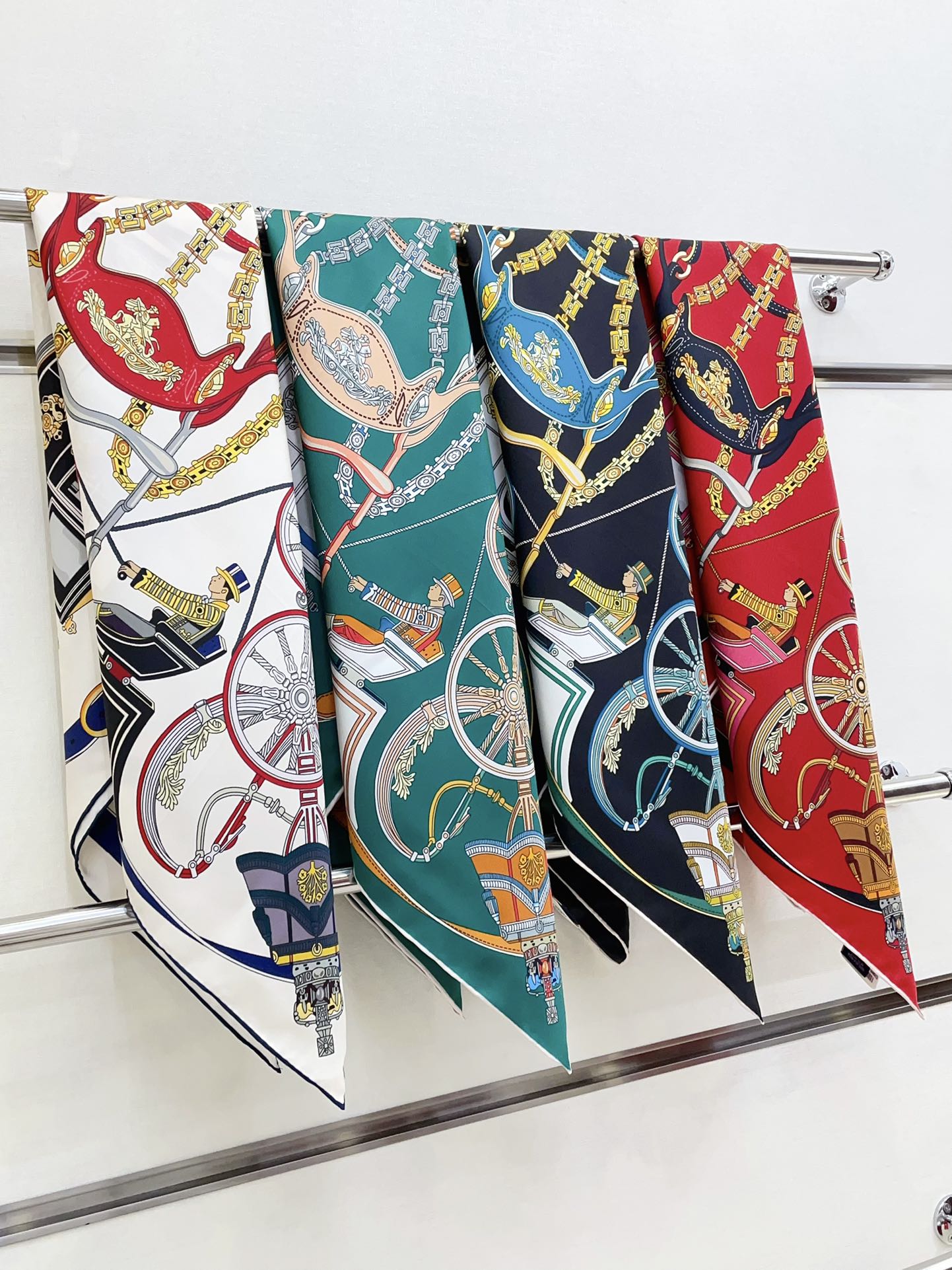 Stately Wheels Scarf 90 CM Black Colorful Silk Twill 312877