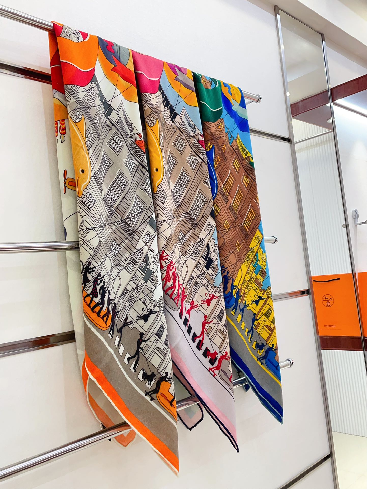 Parade Scarf 140 CM In Colorful Cashmere And Silk 340182