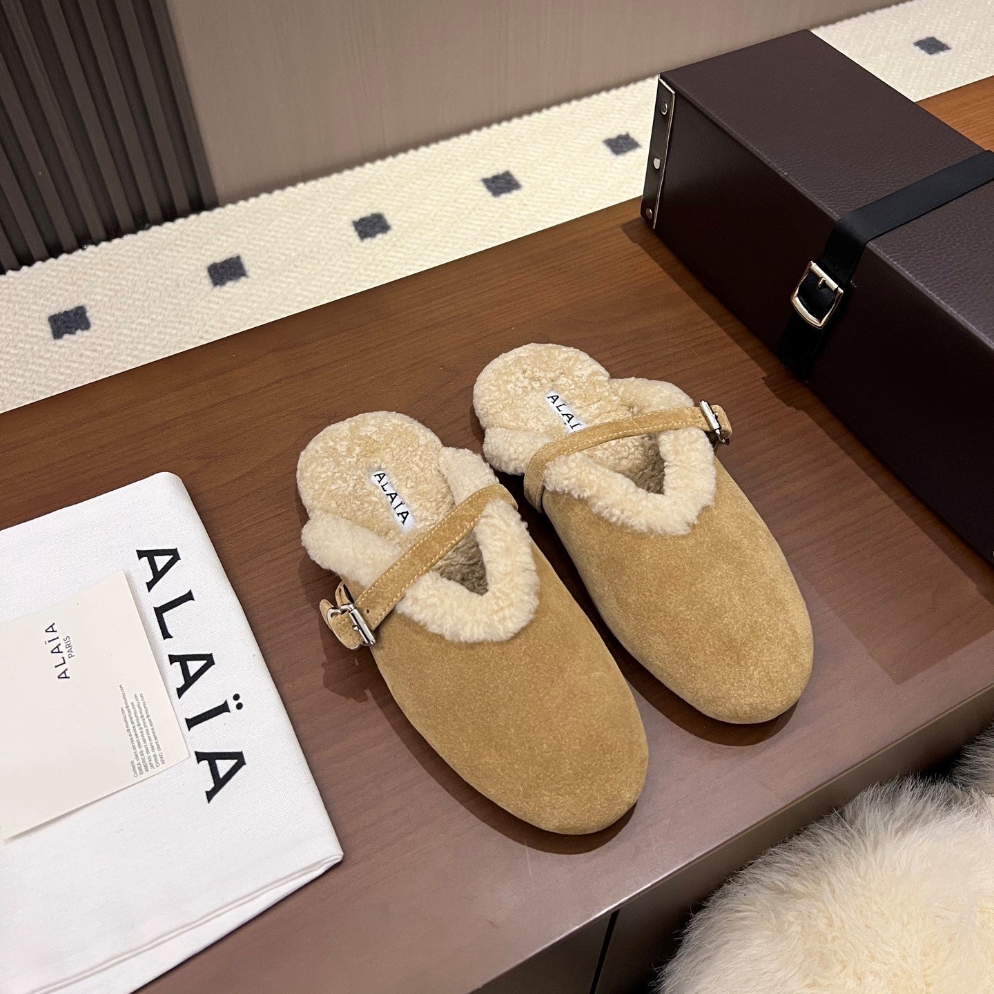 Alaia Ballet Flats Light Brown Merino Shearling 986456
