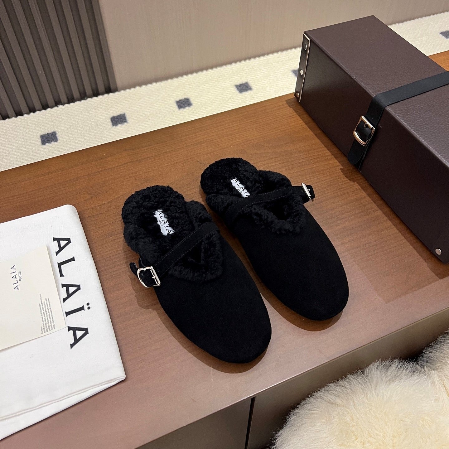 Alaia Ballet Flats Black Merino Shearling 986455