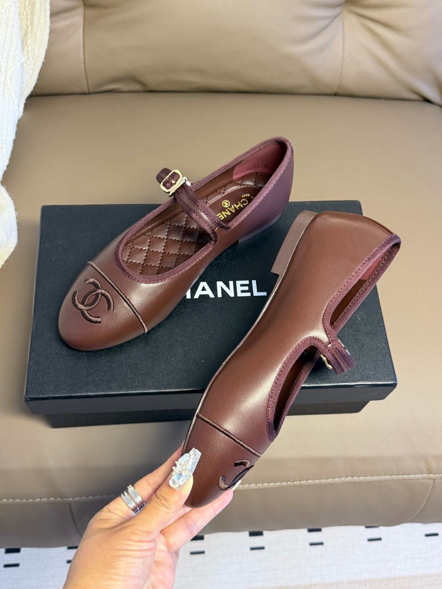 CC 26s Flat Mary Jane Burgundy Sheepskin 995834