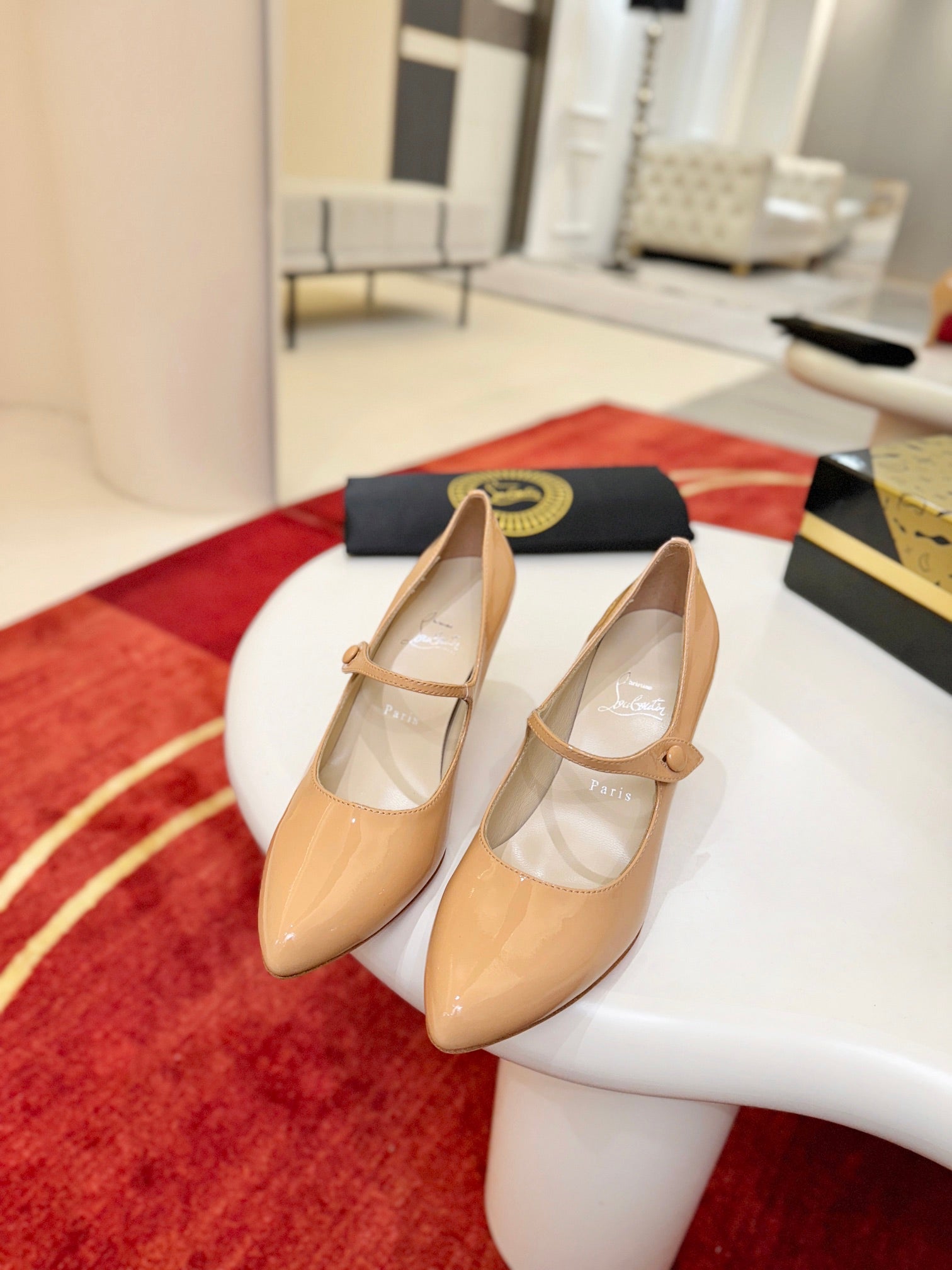 CL Pump 8.5cm Beige Patent Leather 825372