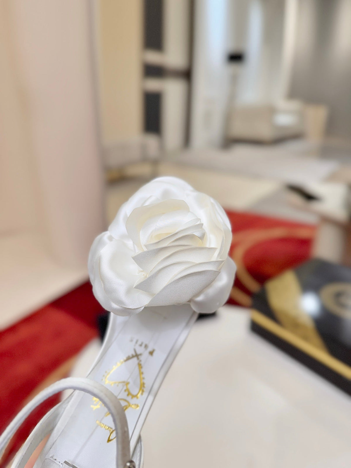 Christian Louboutin 2026 Sandals Miss Z Flora 100 Bianco Crepe Satin