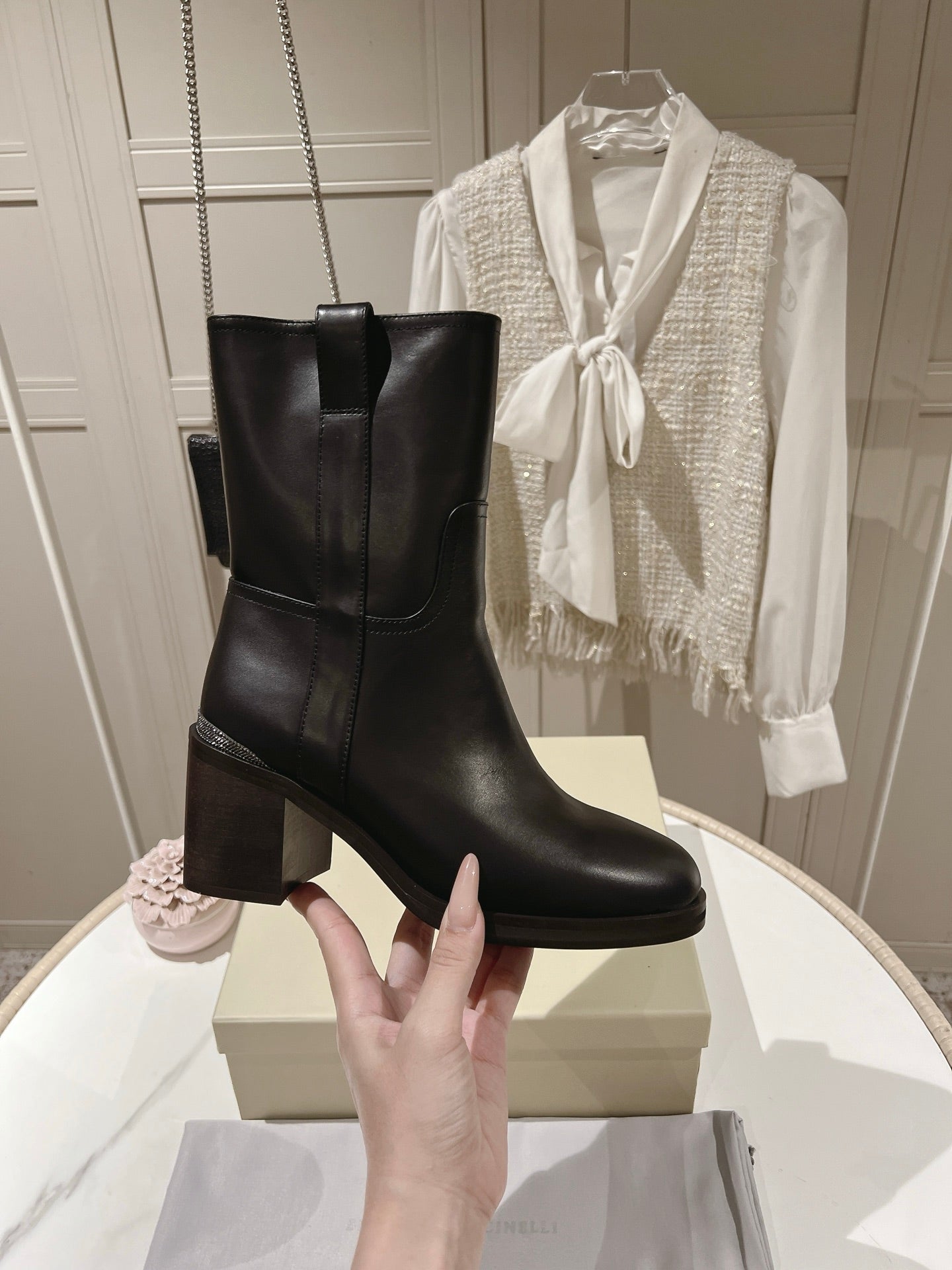 Brunello Chunky Heel Elegant Mid-Calf Boots Black Leather 929299