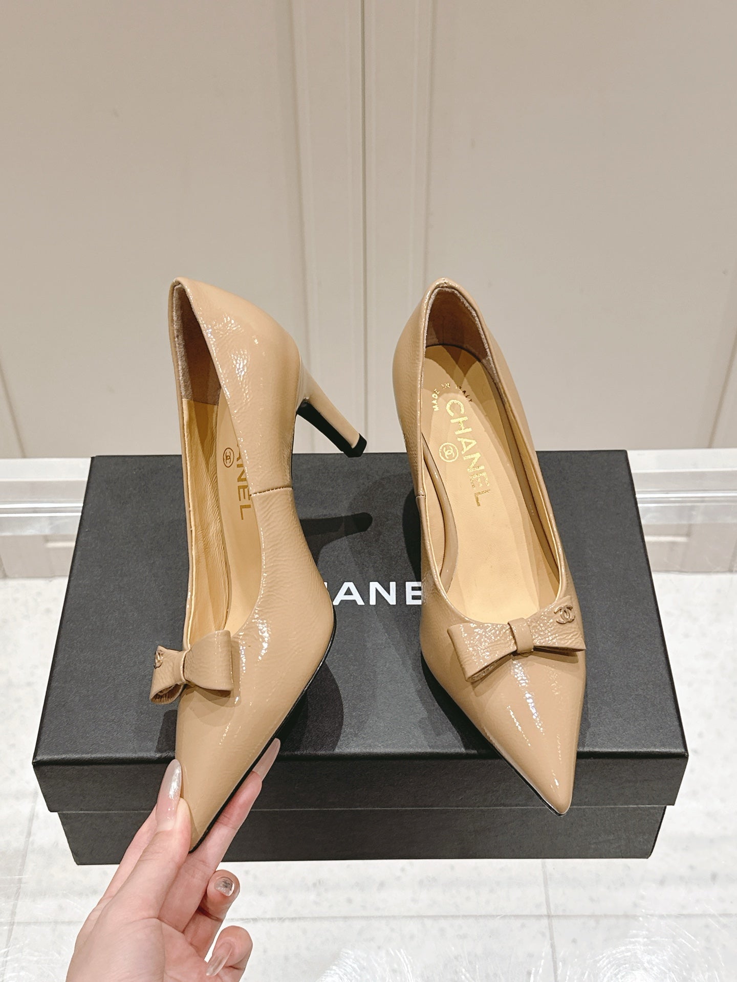 Chanel 25A Heel Pump Nude Patent Calfskin 393070