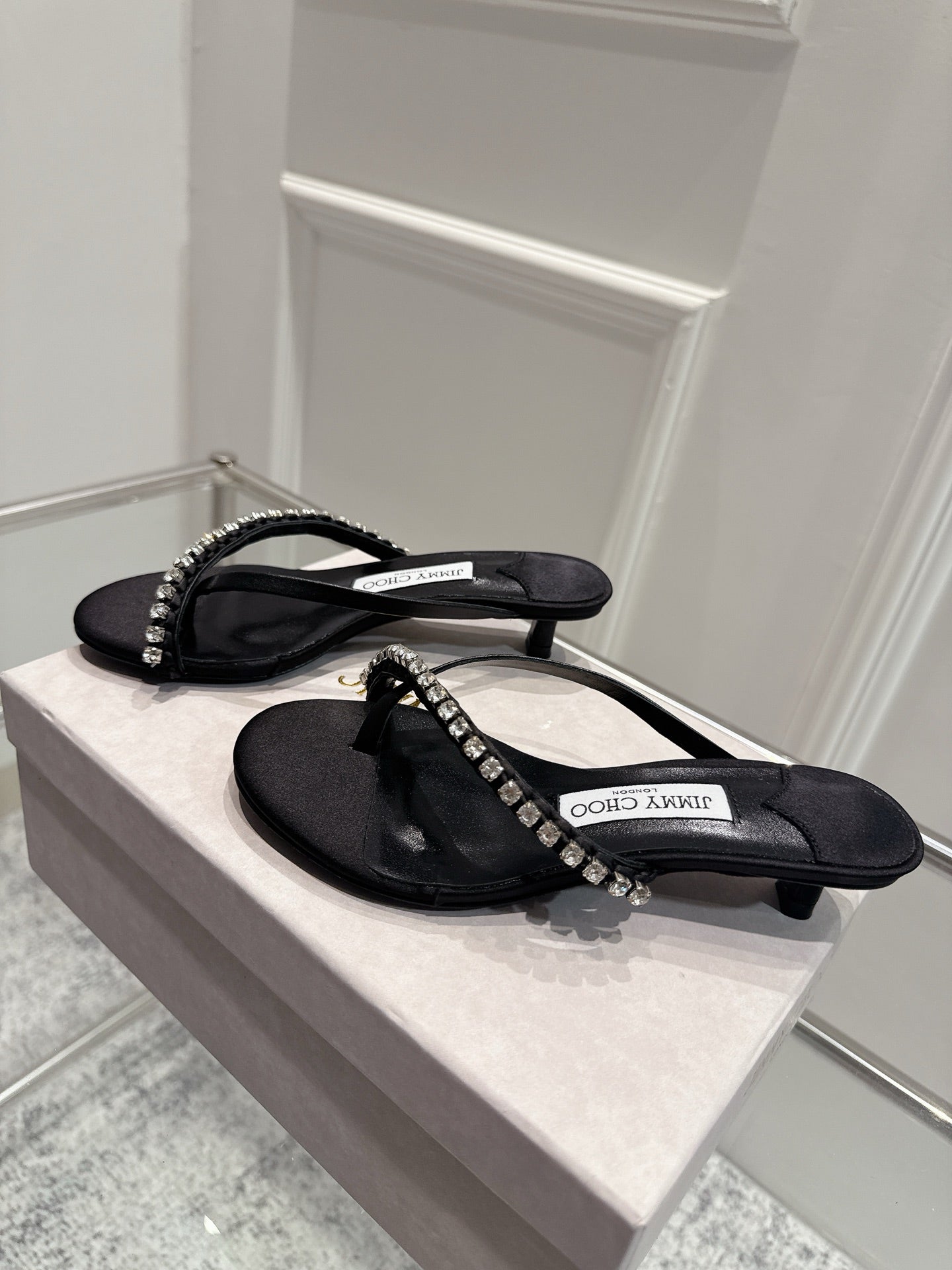 Jimmy Crystal Dila Mules 35mm Black Sheepskin 422440
