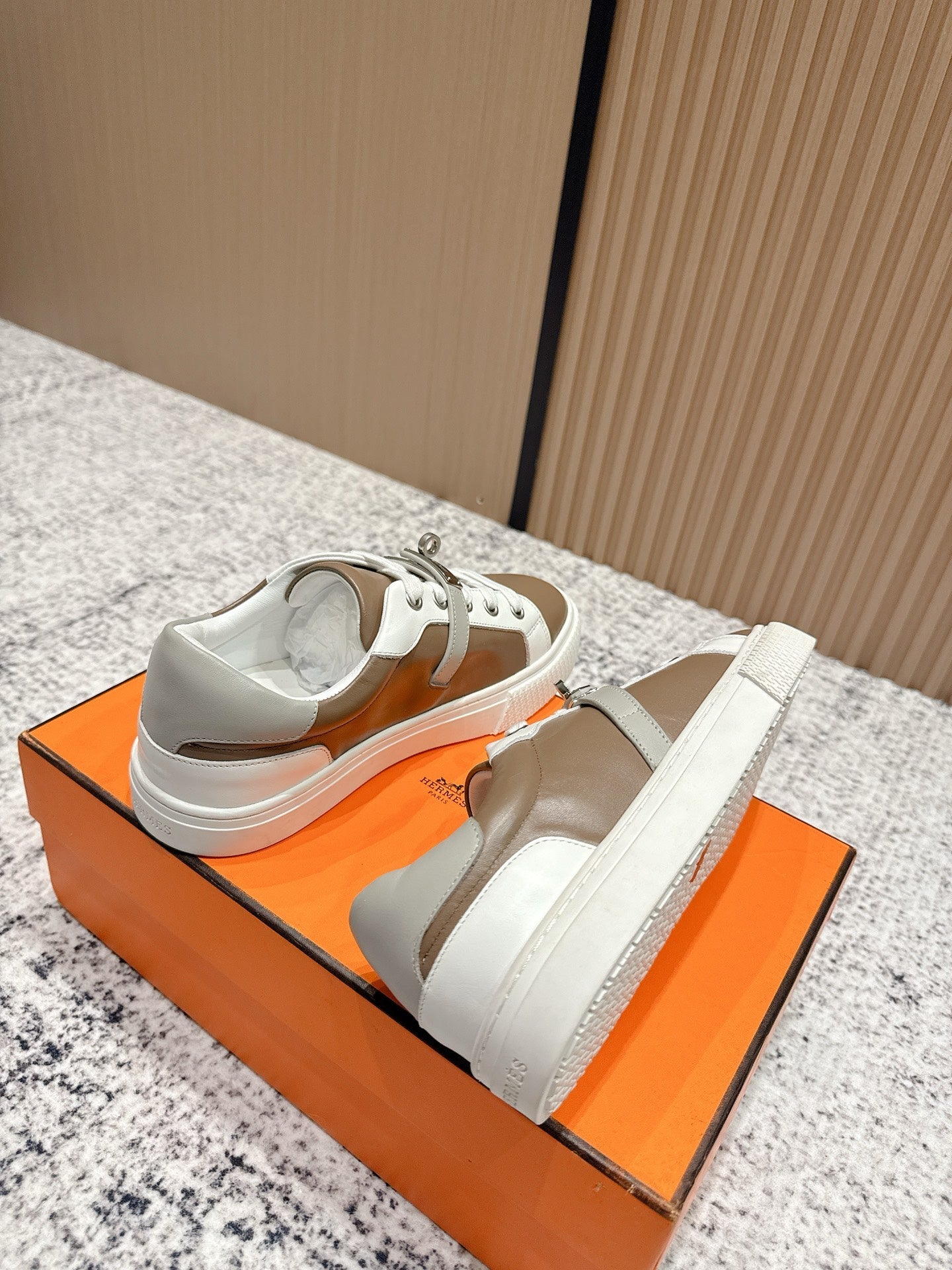 HM Casual Sneakers Buckle Taupe White Leather