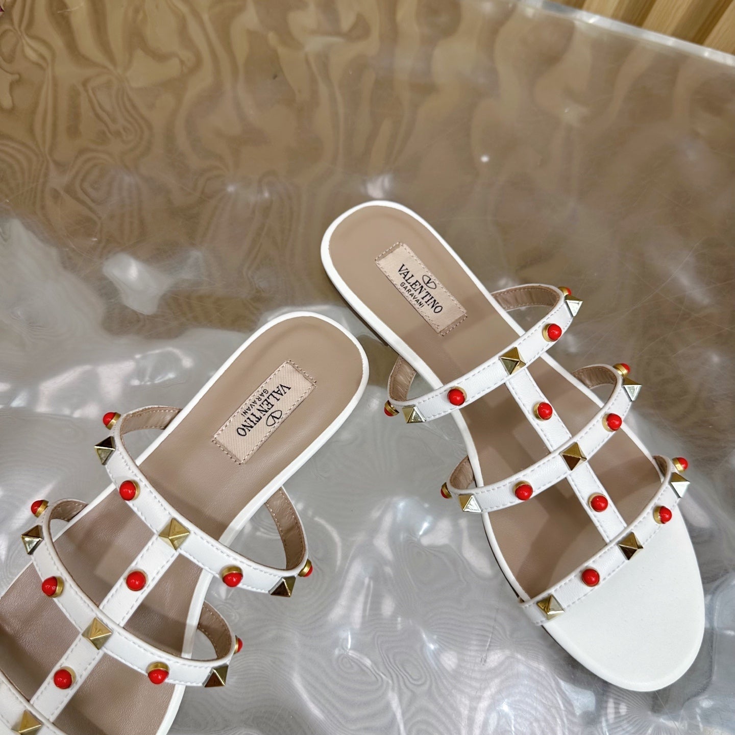 Rockstud Leather Caged Mule Sandals 10mm White Sheepskin 307860