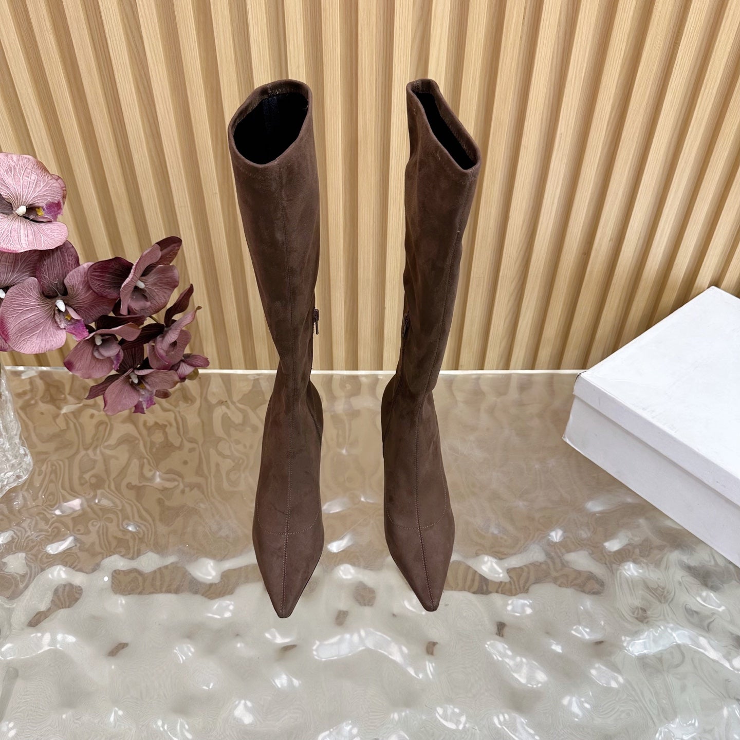 The Row Pointed-toe Knee-high Boots 35mm Dark Brown Suede 436640