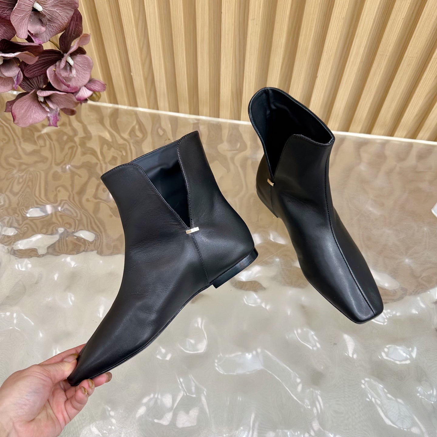 The Row Ava Boots Black Sheepskin 436642