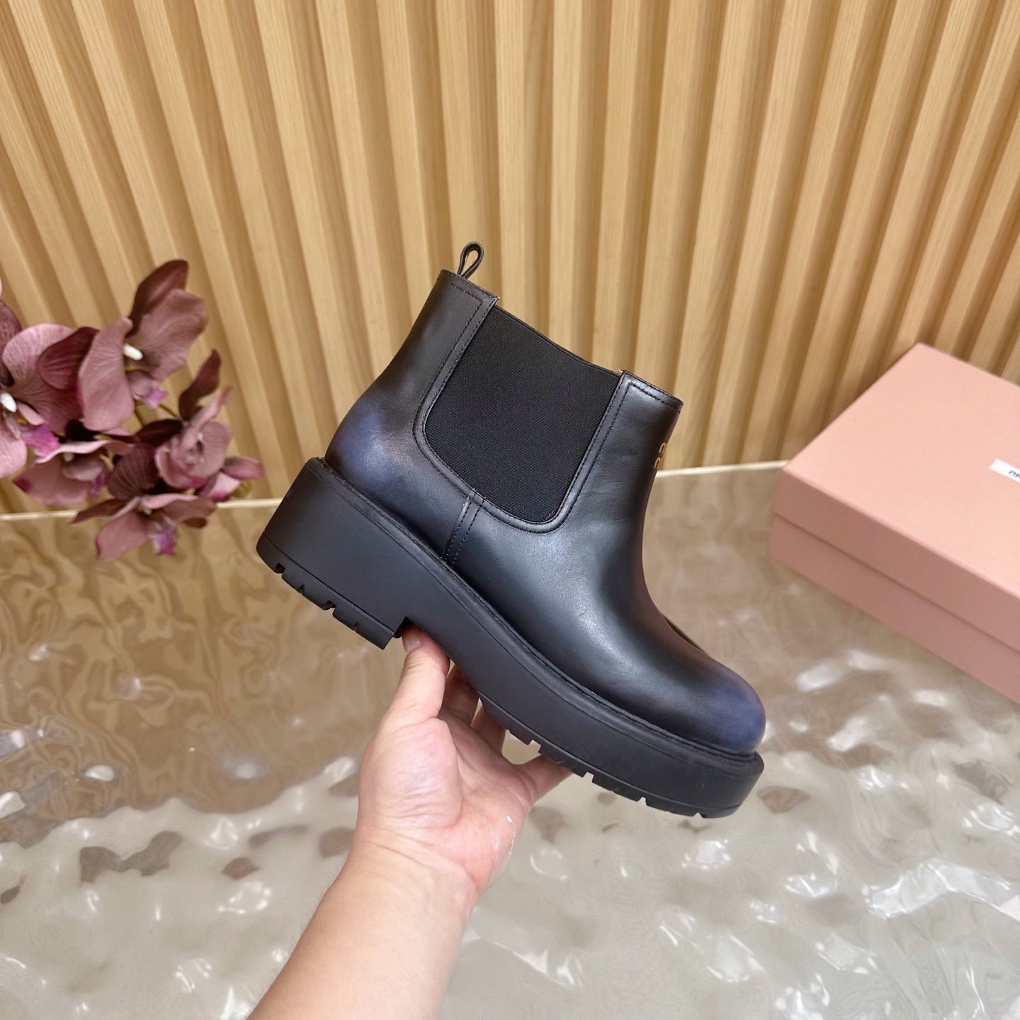 Miu Platform Chelsea Boots Black Leather 498177