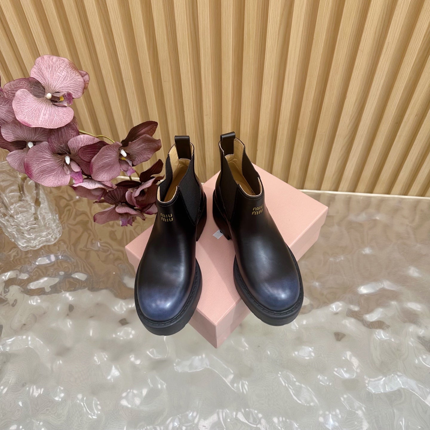 Miu Platform Chelsea Boots Black Leather 498177