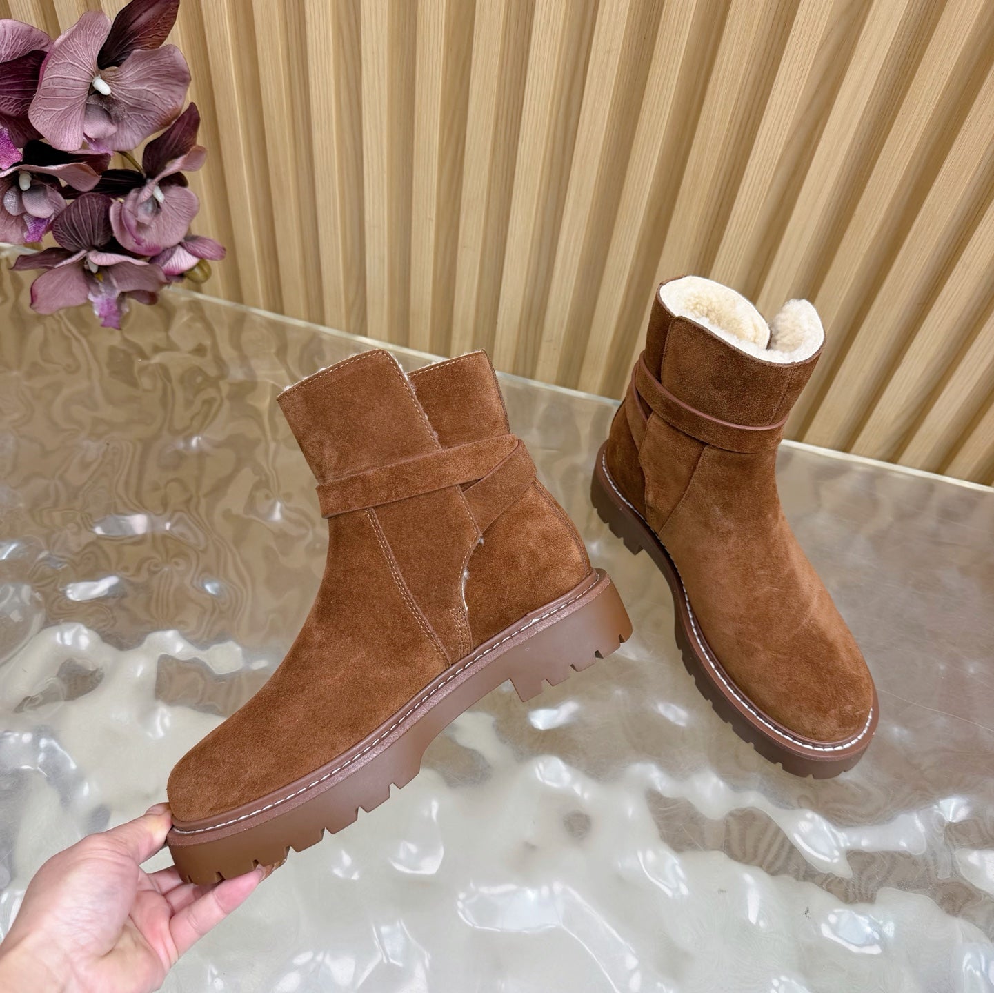 HM Jeff Ankle Boots Brown Suede Shearling 537935