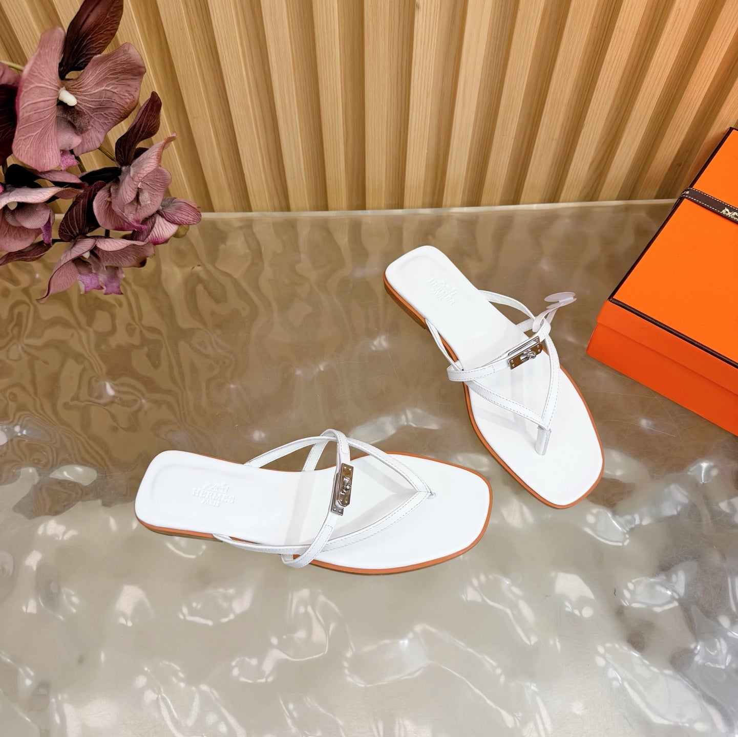 HM Miss Flip-Flops White Calfskin 589202