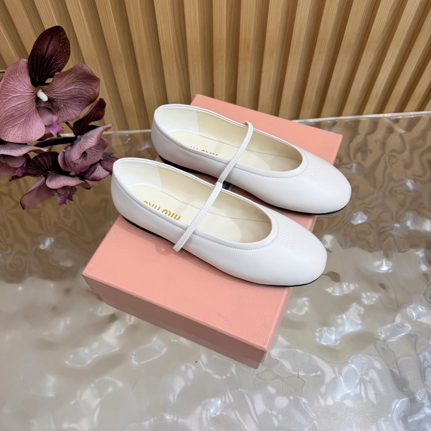 Miu 26s Ballerinas Lambskin Lambskin 933418