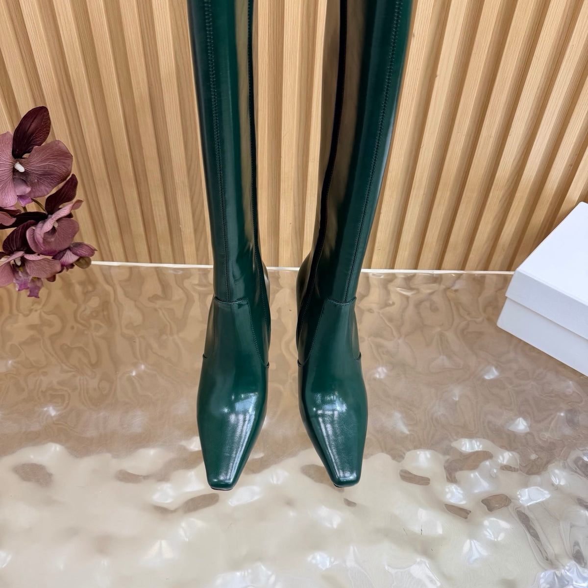 YSL 26s Pointed Toe Knee High Boots 8cm Green Patent Leather 122786