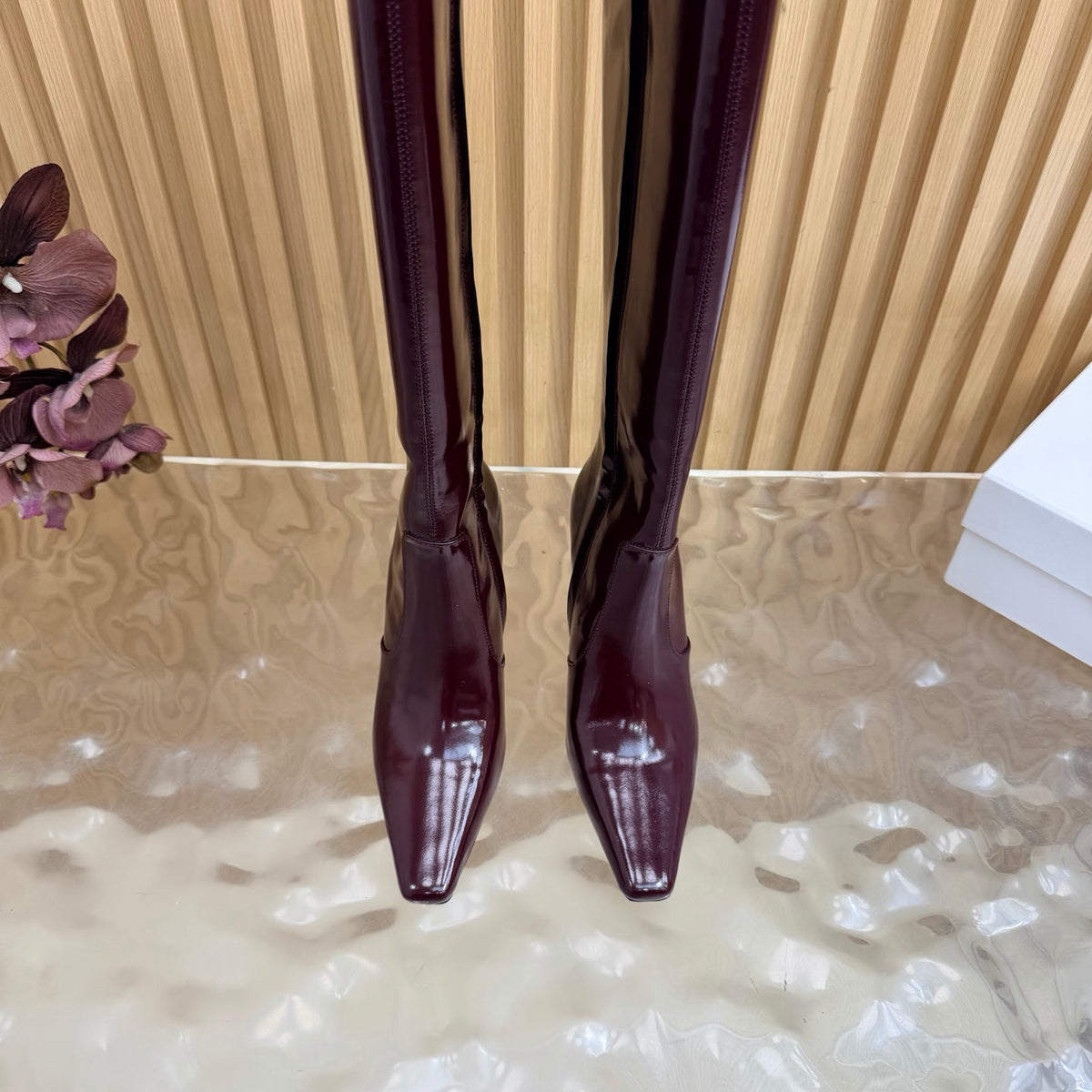 YSL 26s Pointed Toe Knee High Boots 8cm Burgundy Patent Leather 122779