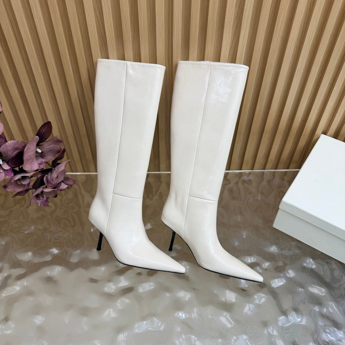 YSL 26s Pointed Toe Knee High Boots 8cm White Leather 122771