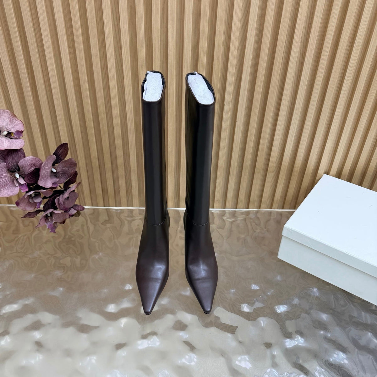 YSL 26s Pointed Toe Knee High Boots 8cm Dark Brown Leather 122772