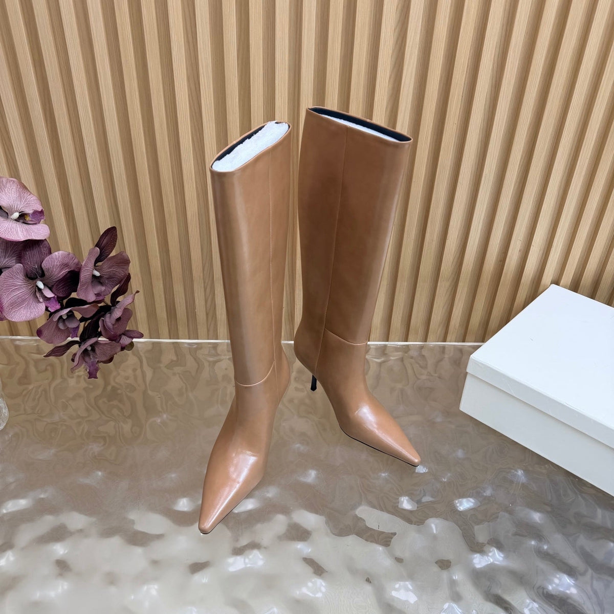 YSL 26s Pointed Toe Knee High Boots 8cm Beige Leather 122775