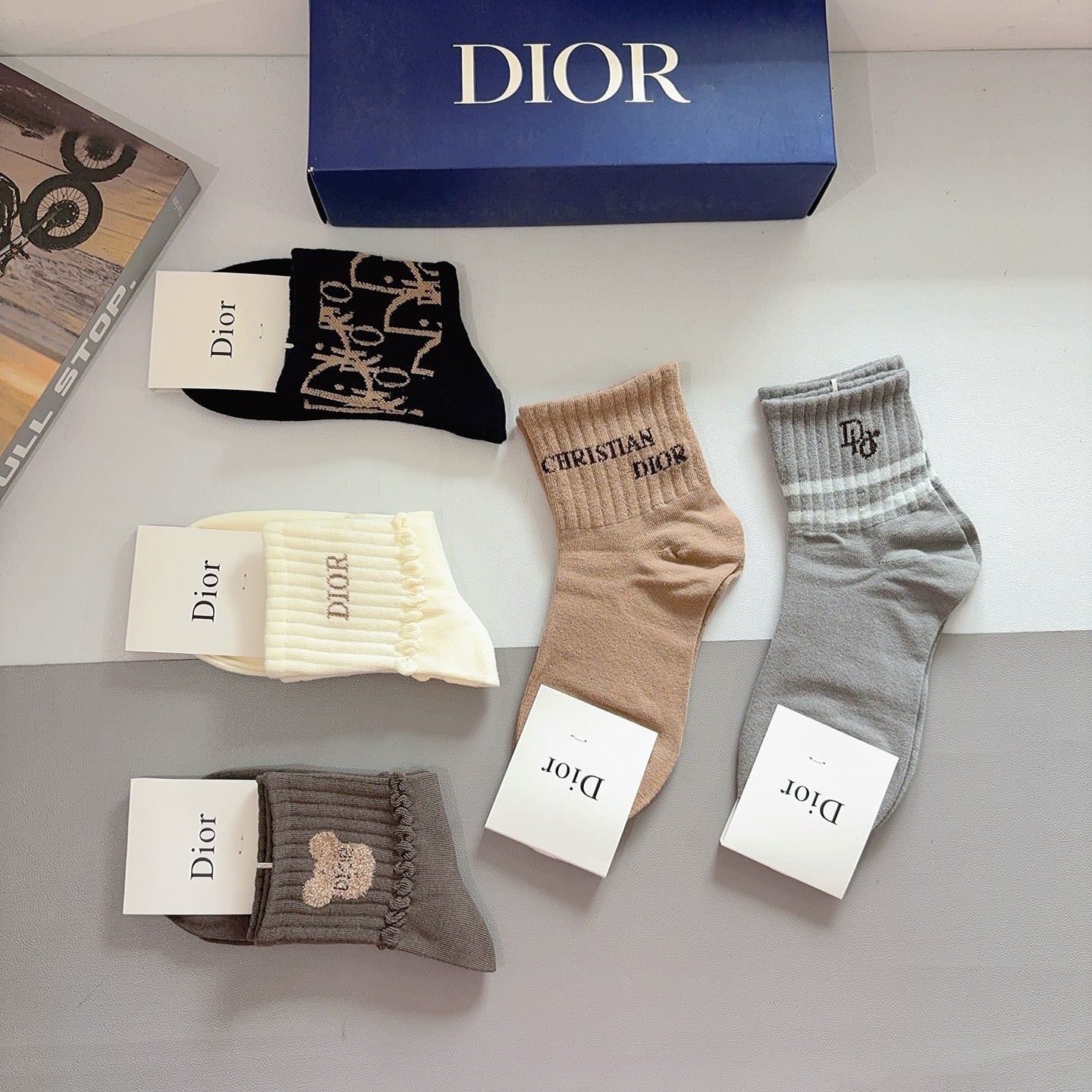 Mid-Calf Socks 152299 (1 BOX)