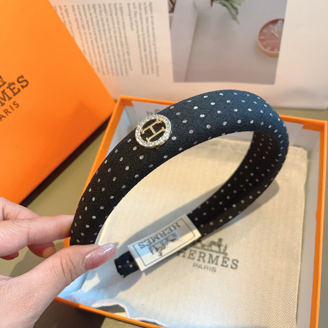 HM 26s Headband 210117