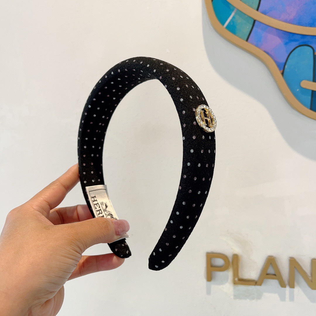 HM 26s Headband 210117