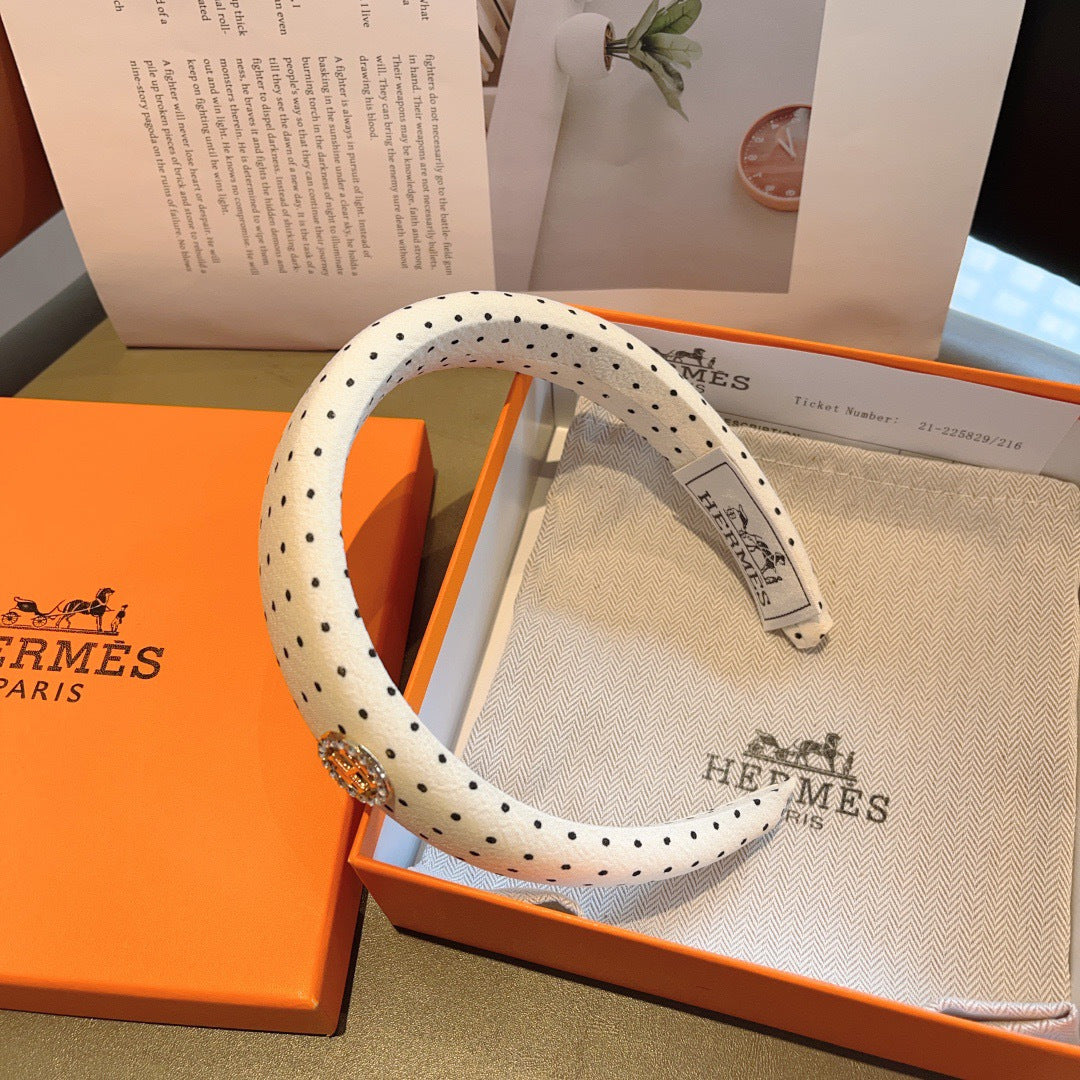 HM 26s Headband 210118