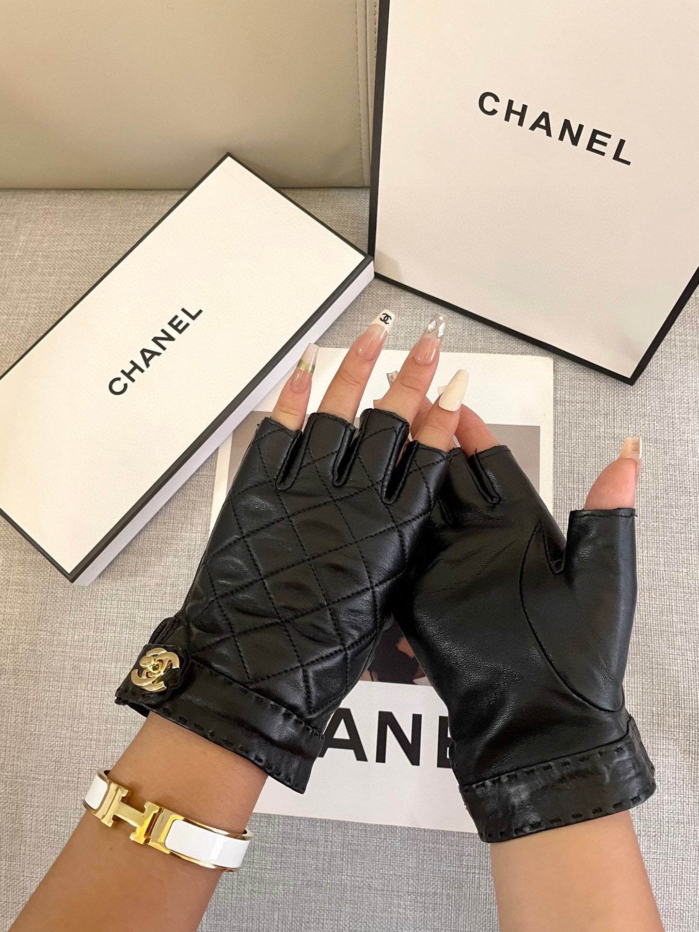 FINGERLESS GLOVES IN BLACK SHEEPSKIN 463845