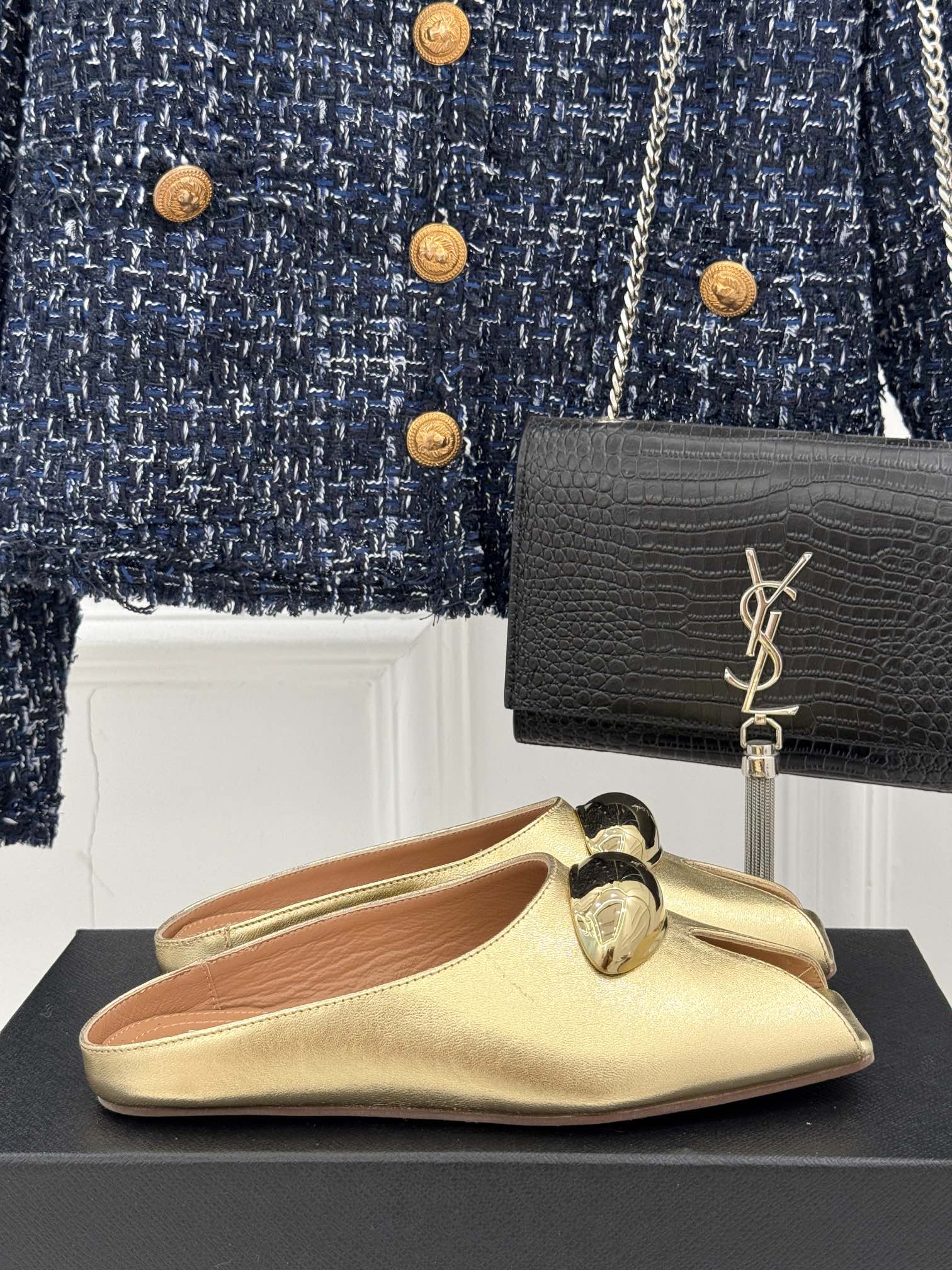 Alaia Slipper With Gold Hardware Gold Calfskin 293203