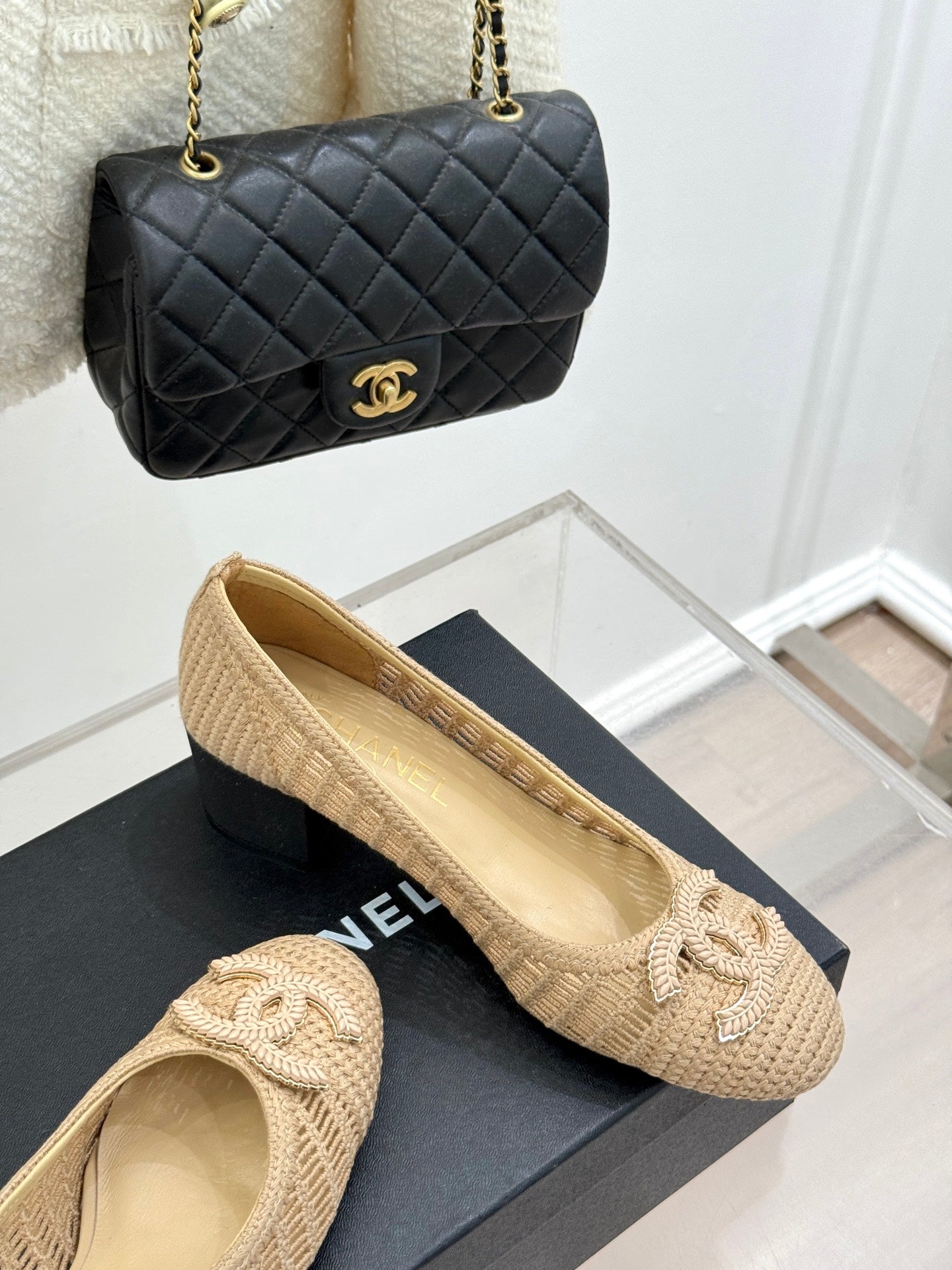 CC 25P Hollow Double C Ballet Flats 50mm Beige Raffia 265638
