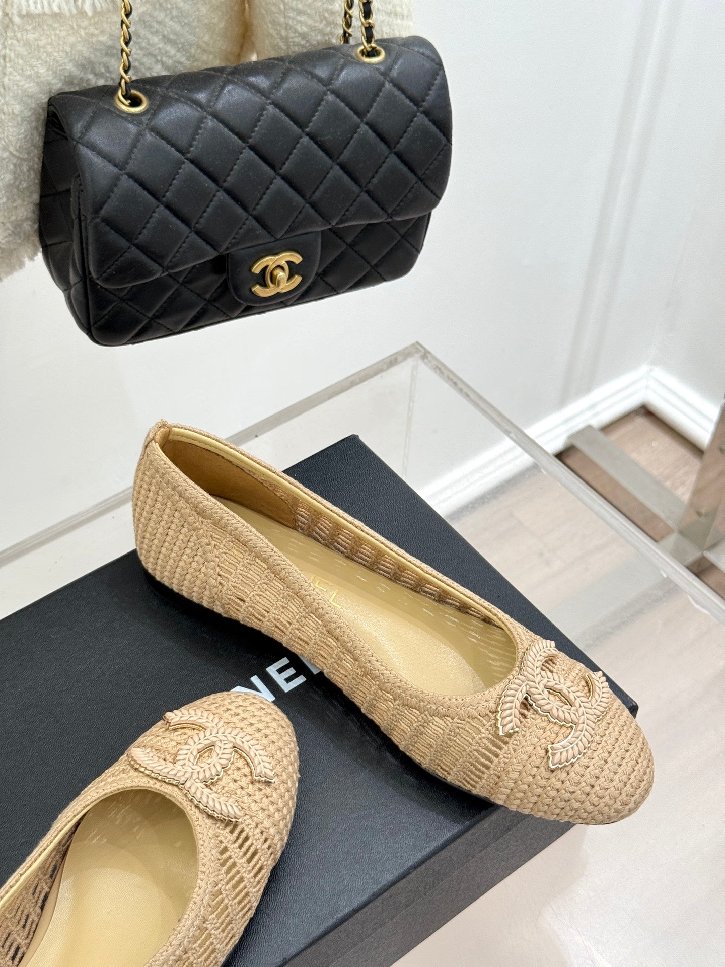 CC 25P Hollow Double C Ballet Flats 15mm Beige Raffia 265642