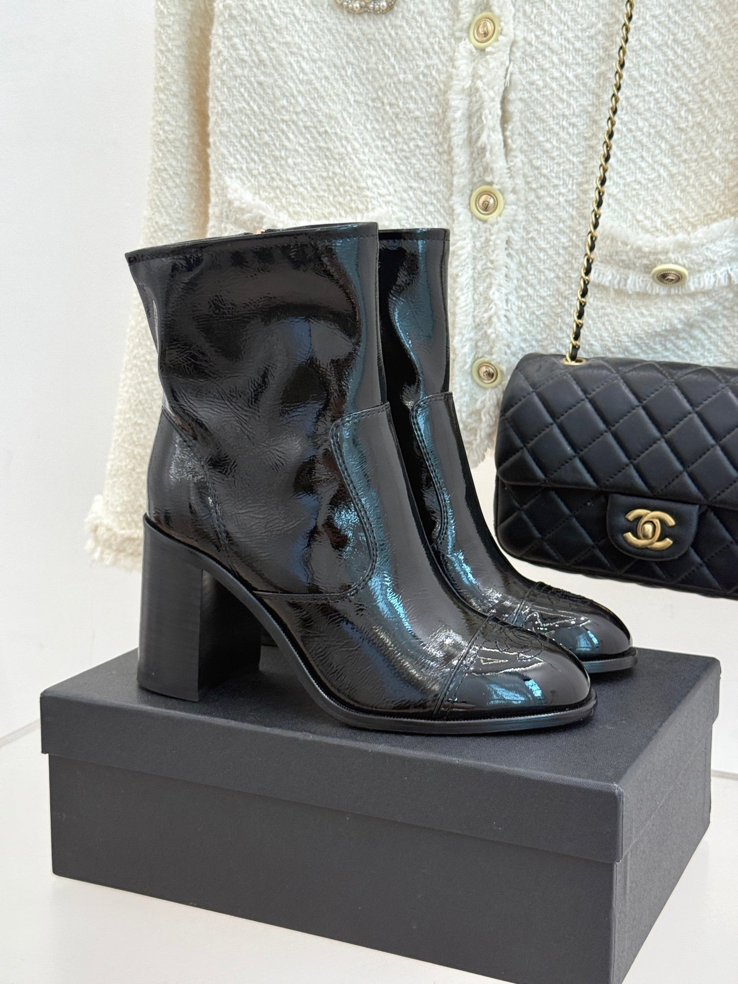 CC Classic Short Boots Block Heel 90mm Black Patent Leather 465391