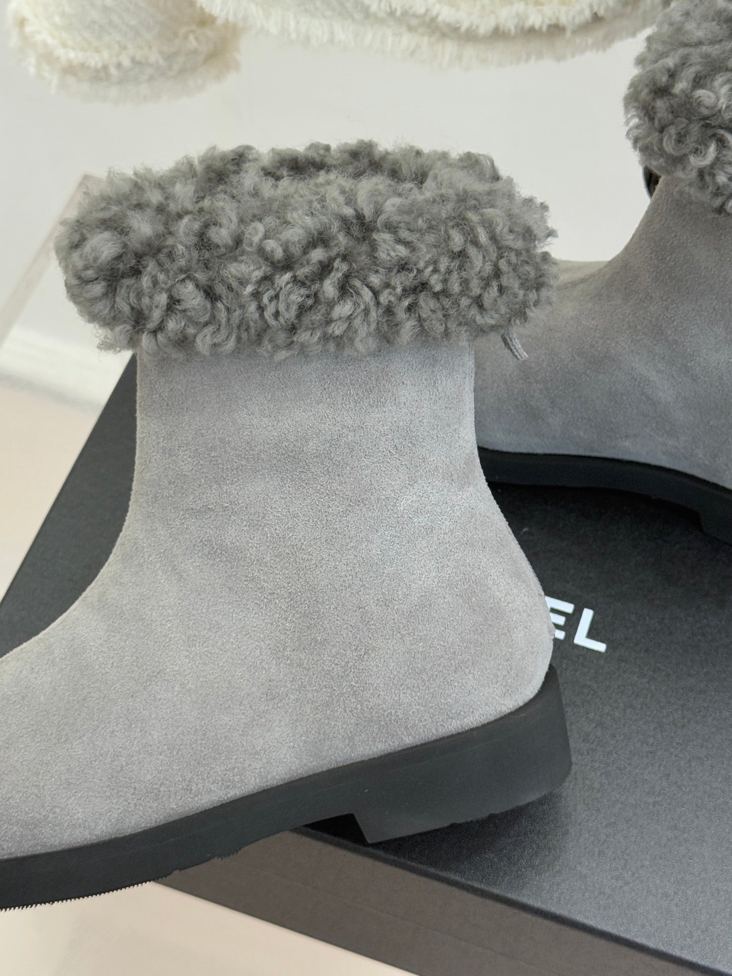 CC 25K Double C Colorblock Furry Snow Boots Grey Suede 512067