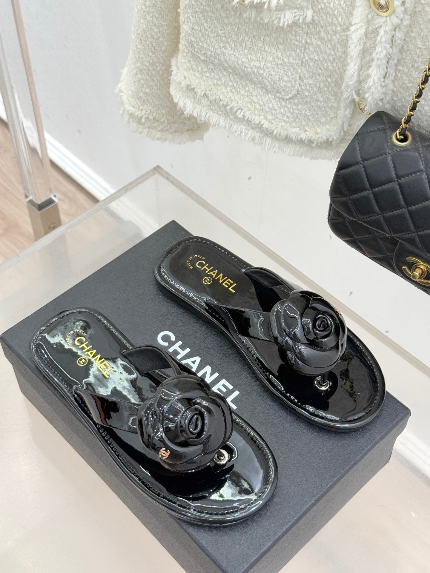 CC 26C Early Spring Camellia Slide Black Patent Leather