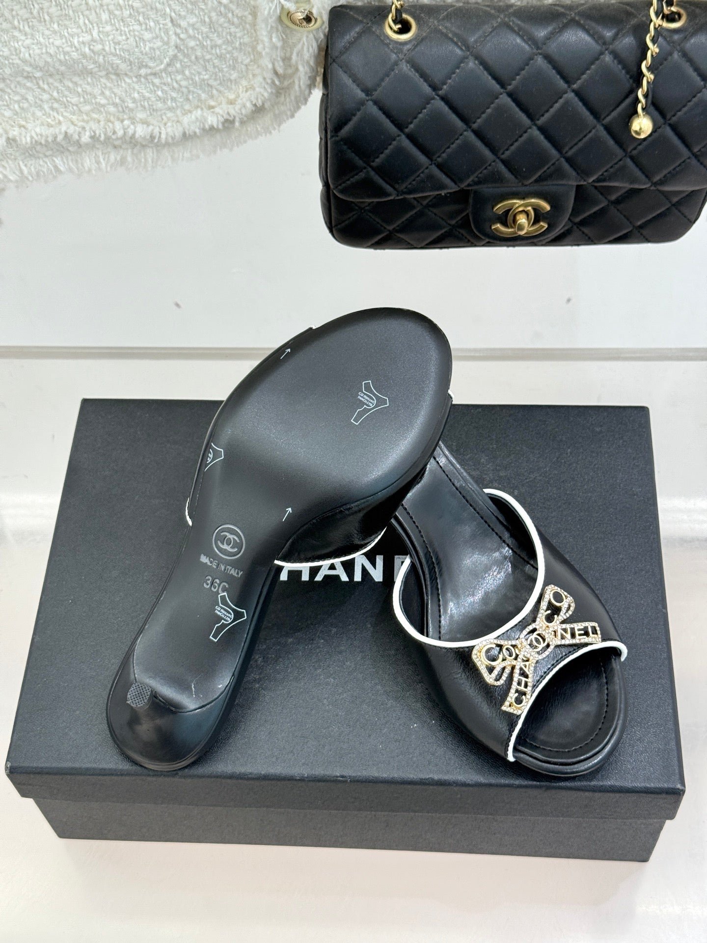 CC Classic Rhinestone Bow Kitty Slippers Black Sheepskin 643088