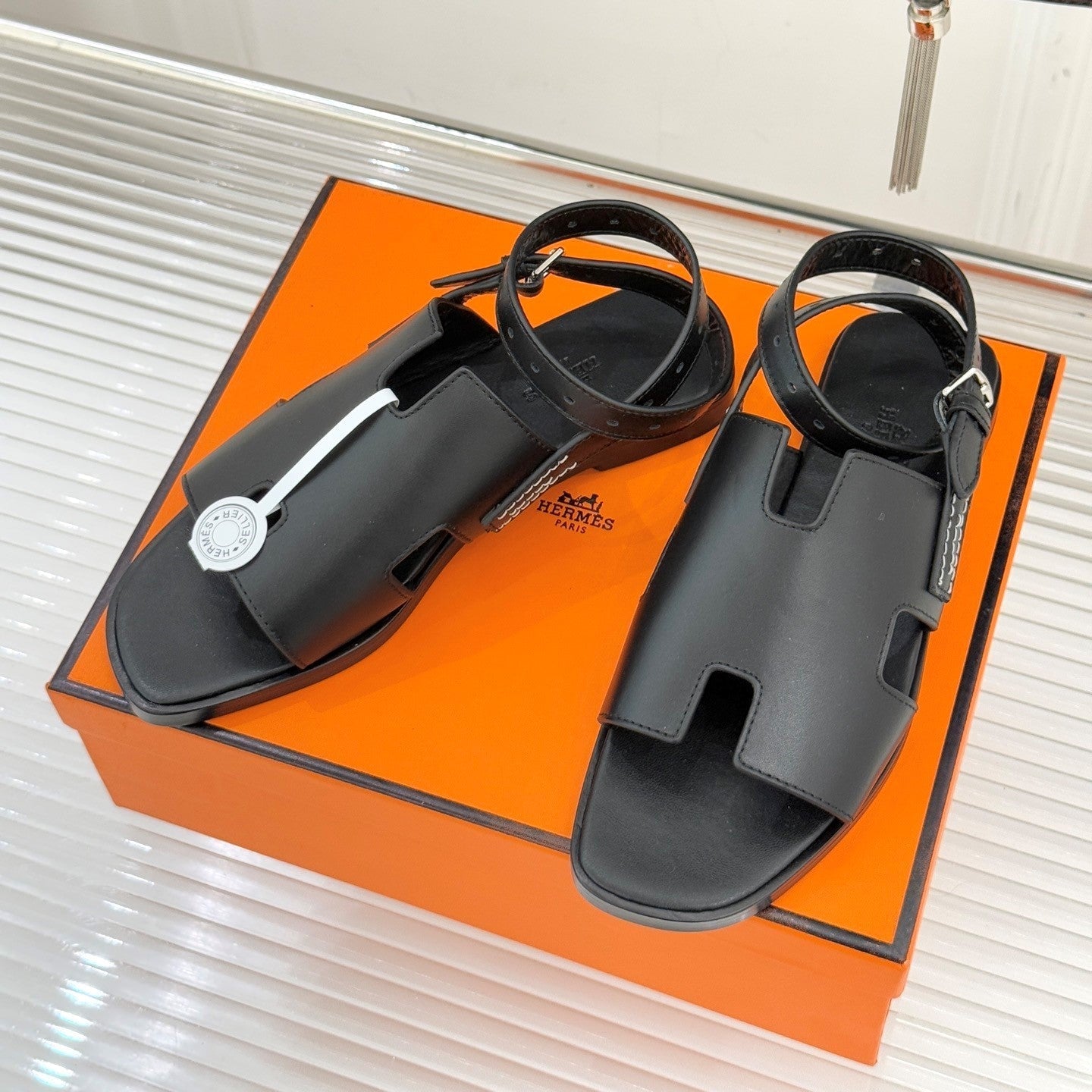 HM Maya Sandal Black Leather 642791