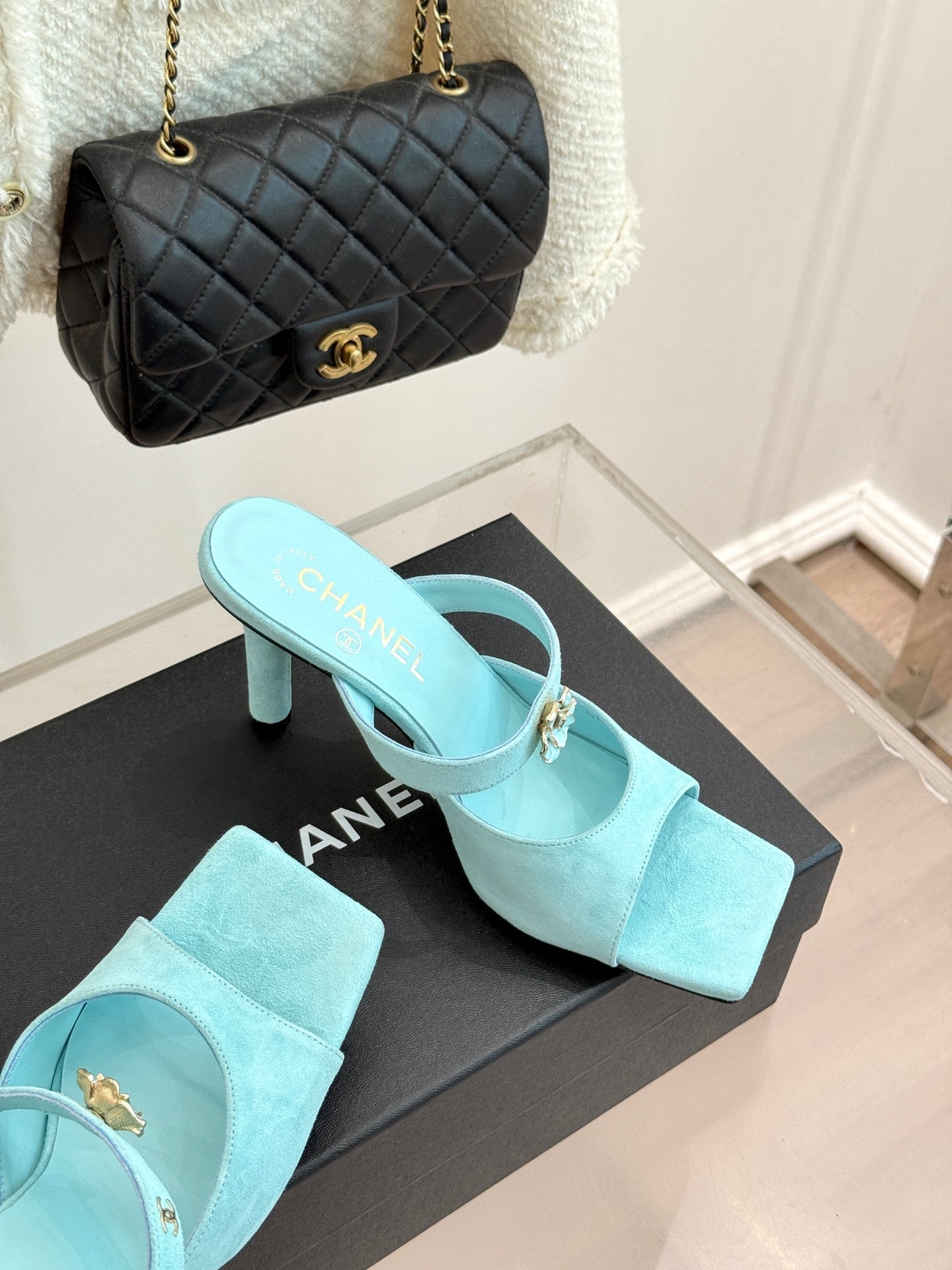 CC 26s Camellia High-Heeled Sandals Light Blue Suede 920377