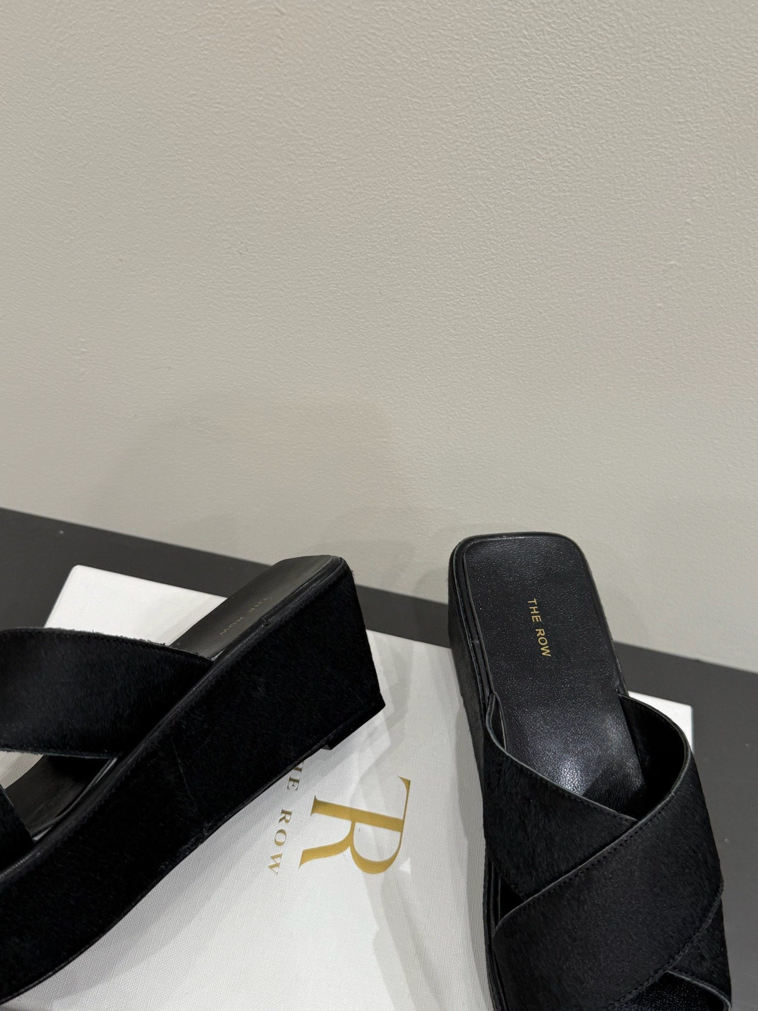 The Row Thick-soled Cross-strap Sandals 6cm Black Horsehair 337448