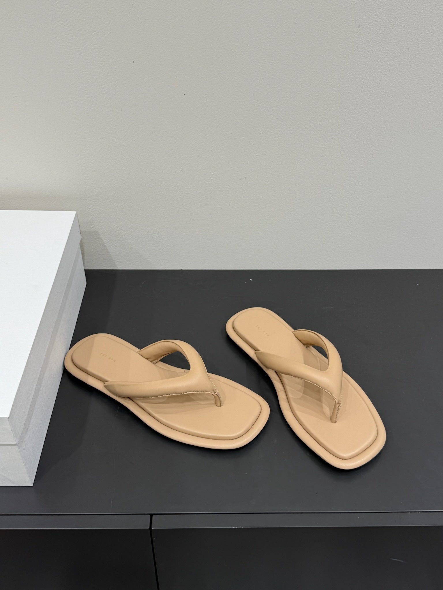 The Row Thong Sandal Beige Sheepskin 337478