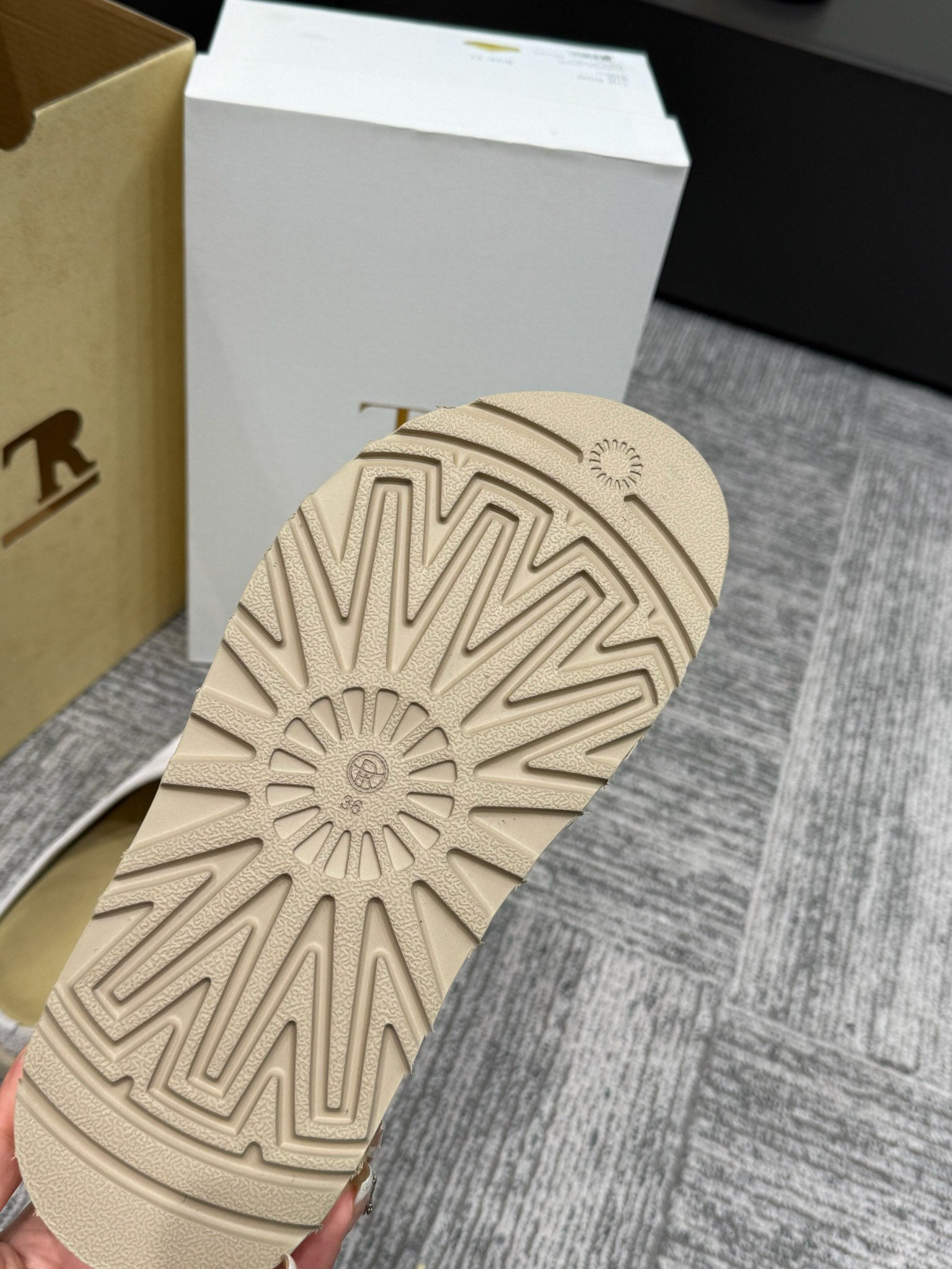 The Row Slide Sandals White Cow Suede 337471