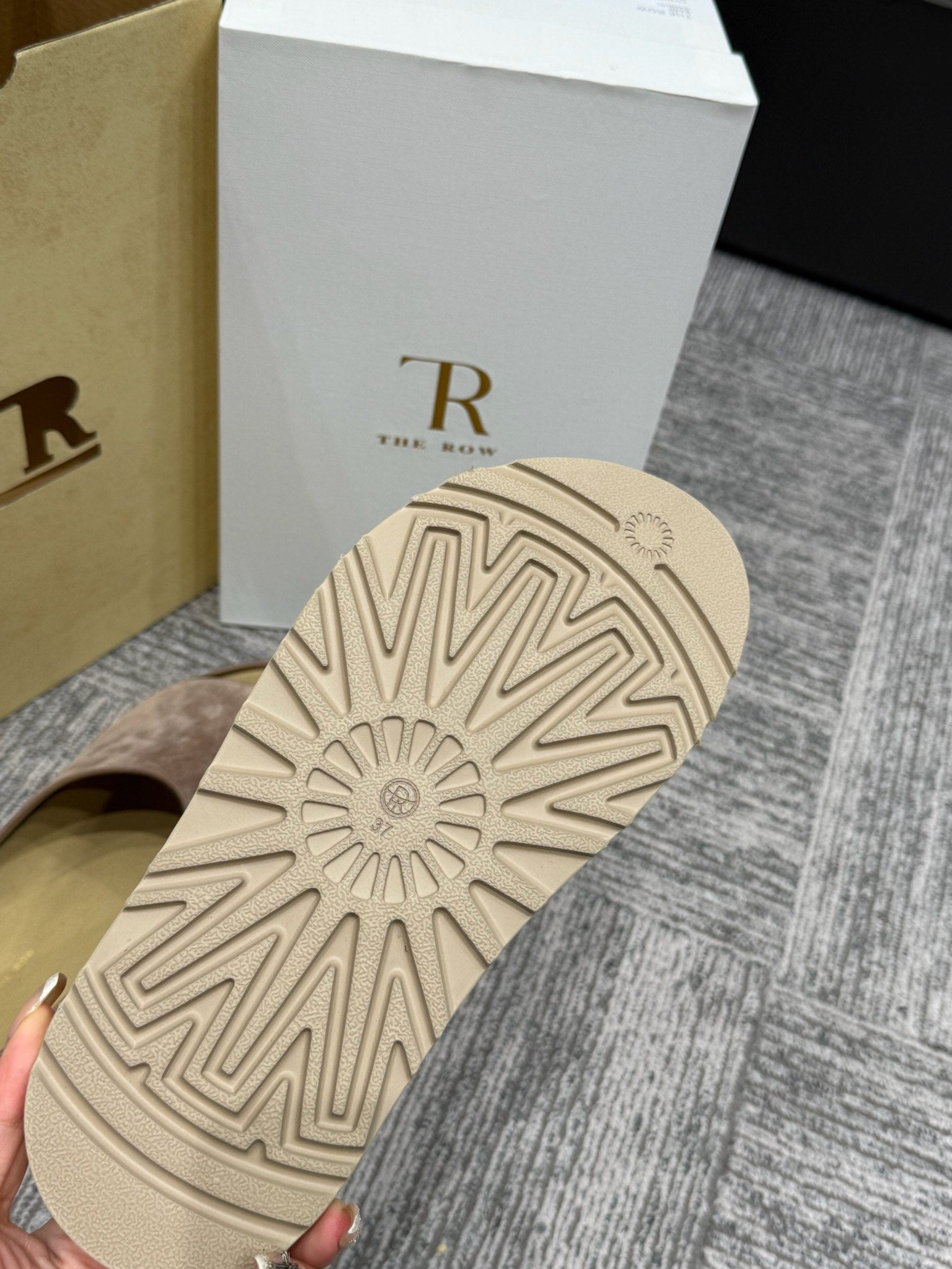 The Row Slide Sandals Taupe Cow Suede 337475