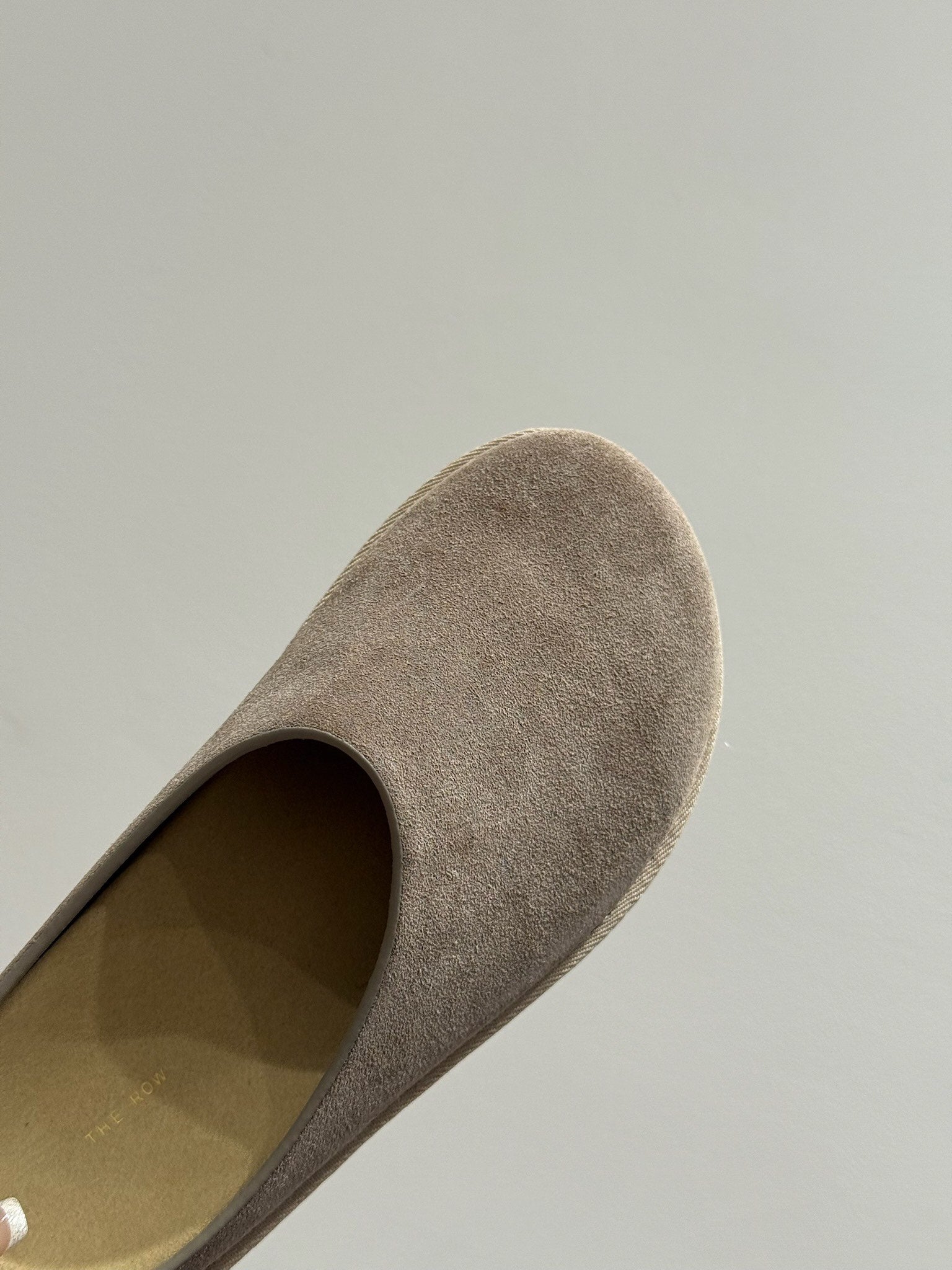 The Row Toe Slippers Taupe Cow Suede 337484