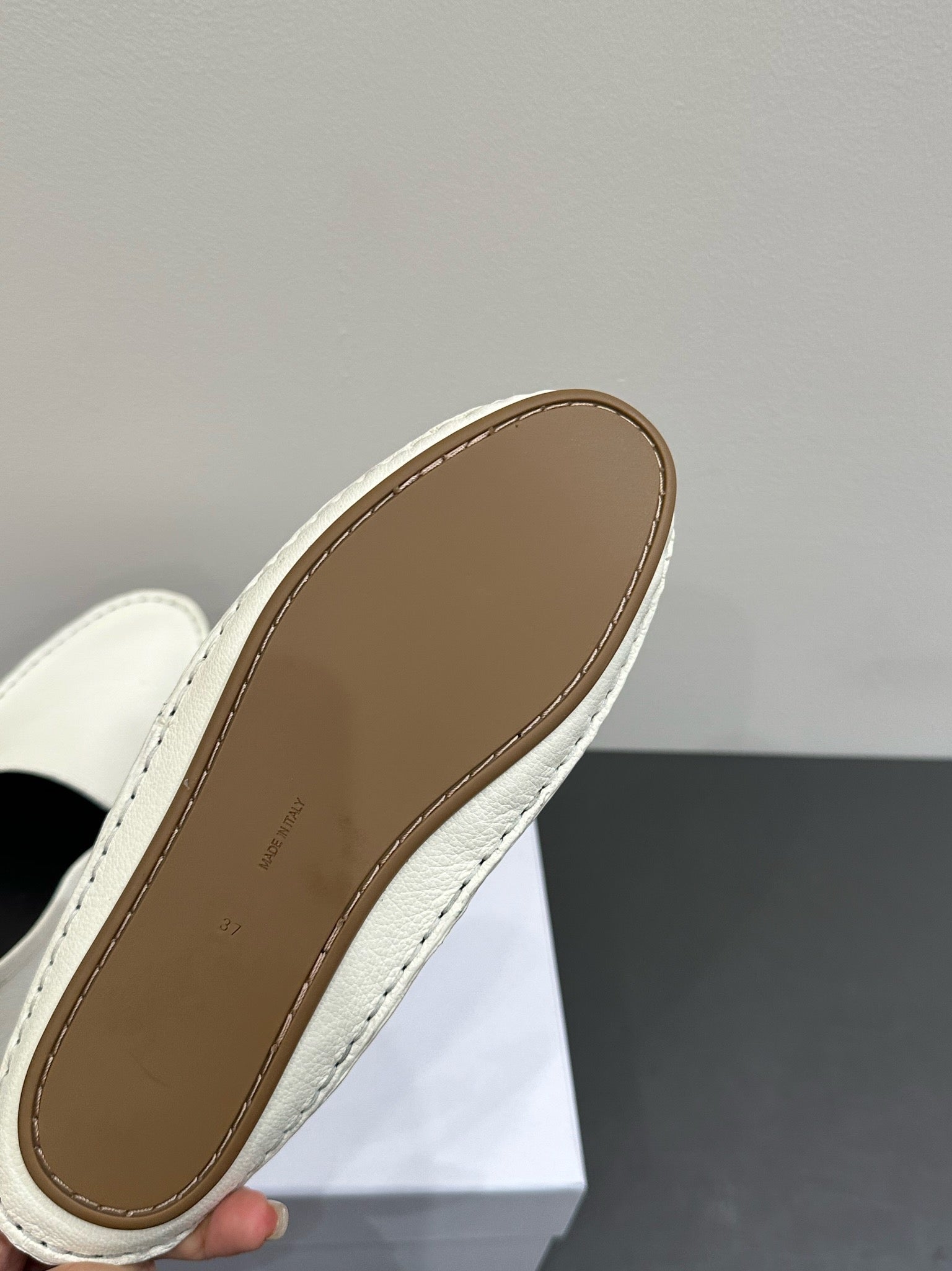 The Row Vasko Slippers White Leather 337491
