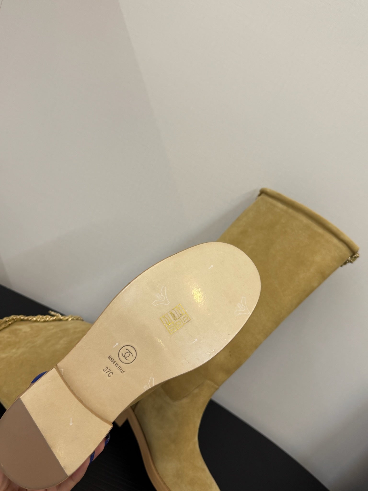 CC 25s Long Flat Chain Knight Boots Beige Cow Suede&Sheeepskin 417844