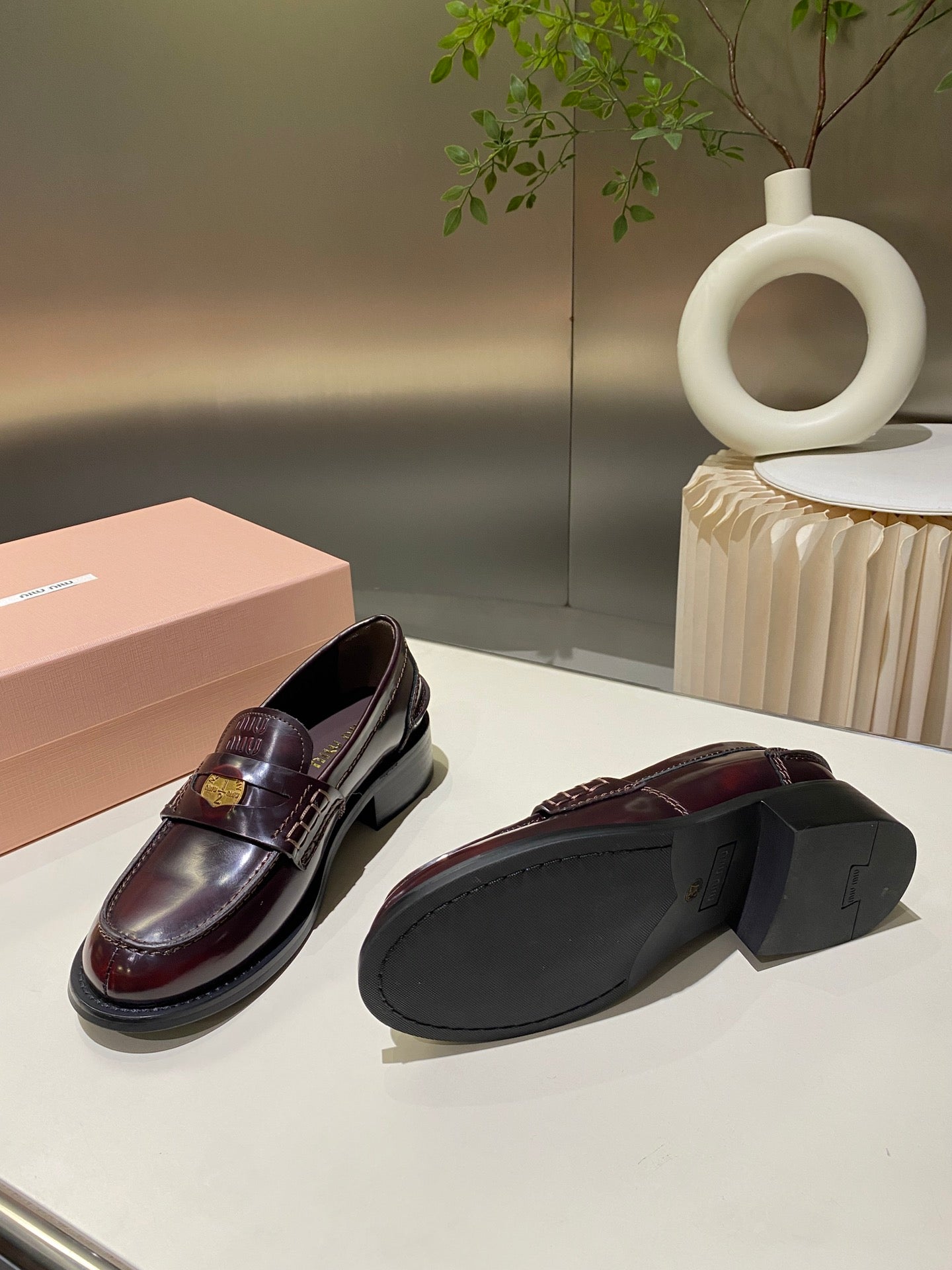 Miu Loafers Red Brown Cowhide