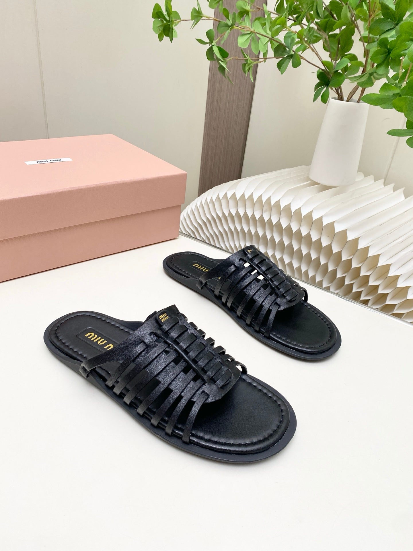 Miu 26s Open-Back Sandal Black Leather 881413