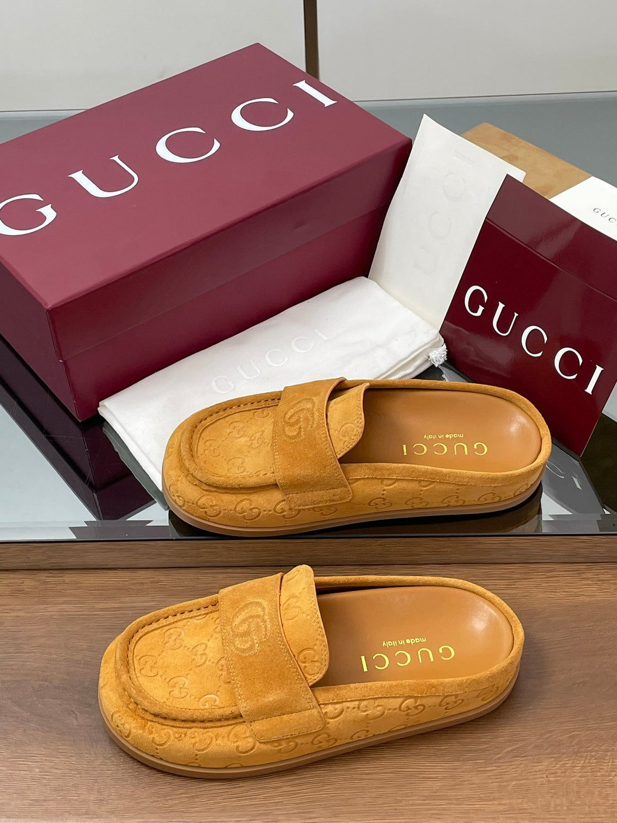 Gucci 26s Celia Mules Mustard GG Suede 156839
