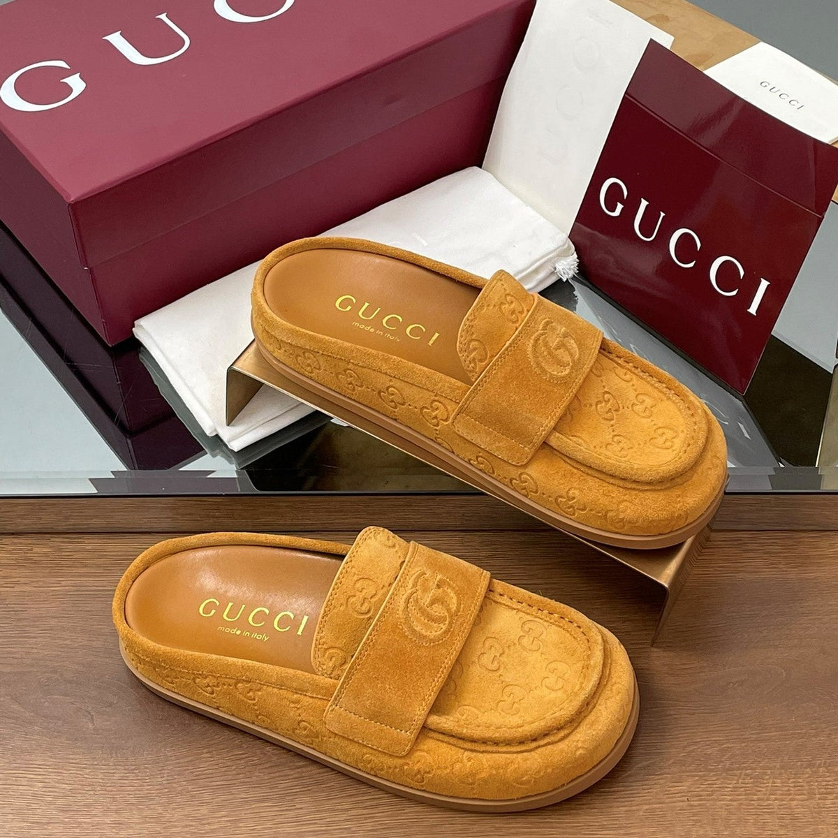 Gucci 26s Celia Mules Mustard GG Suede 156839